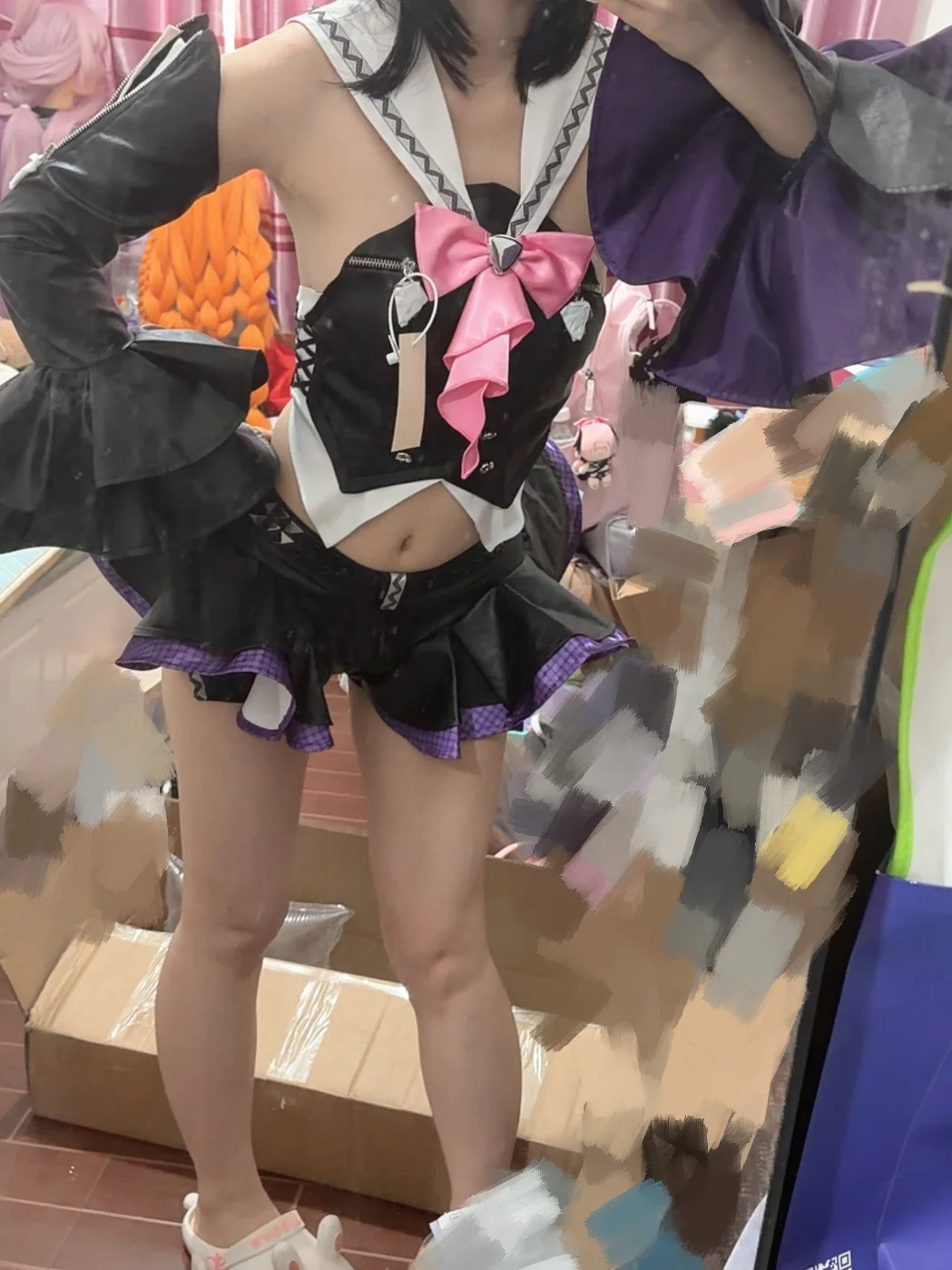 cosplay日常, 南宫羽cos, 二次元试衣, 黑色皮衣搭配, 粉色蝴蝶结