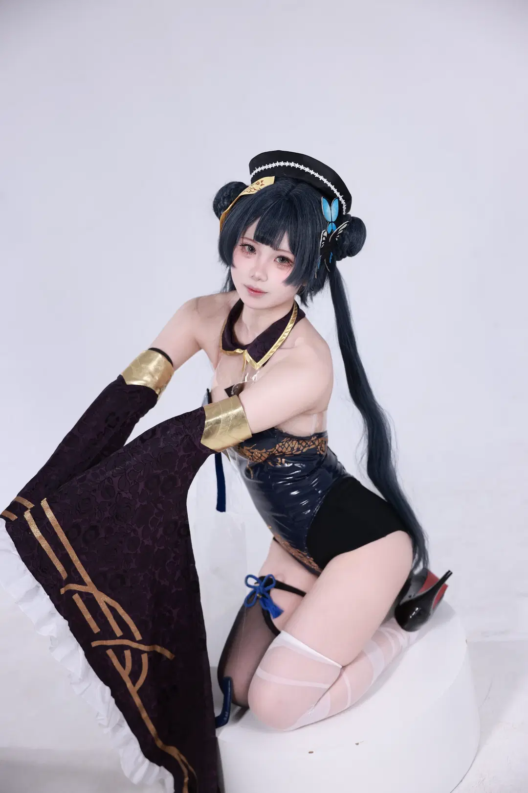 Blue Archive, Misaki cosplay, Cosplay photography, Black and gold qipao, Stockings cosplay