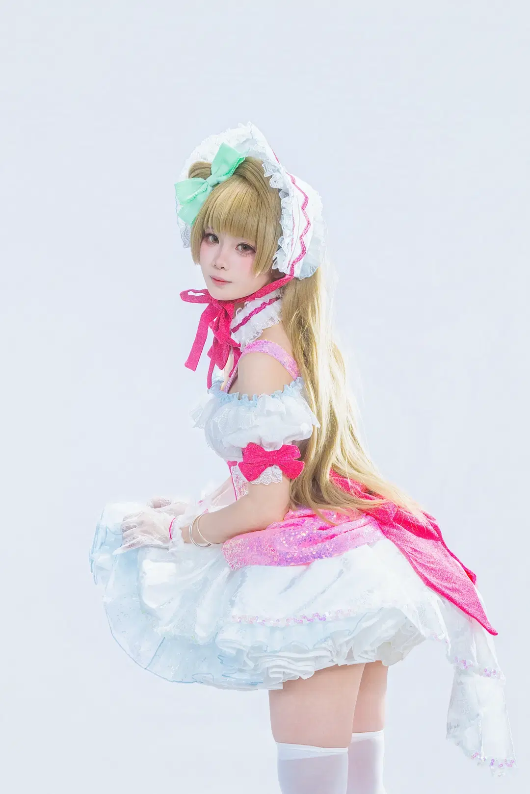 【南小鳥cos】LoveLive!經典洋裝與白絲動態正片 - 蛙蛙 - 第3張