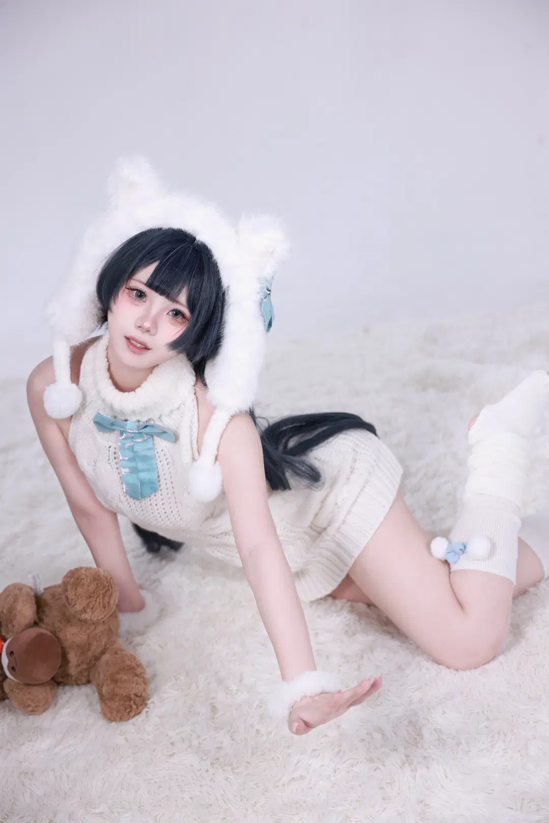 蔚蓝档案, 妃咲cos, cosplay写真, 毛绒针织, 白色腿套