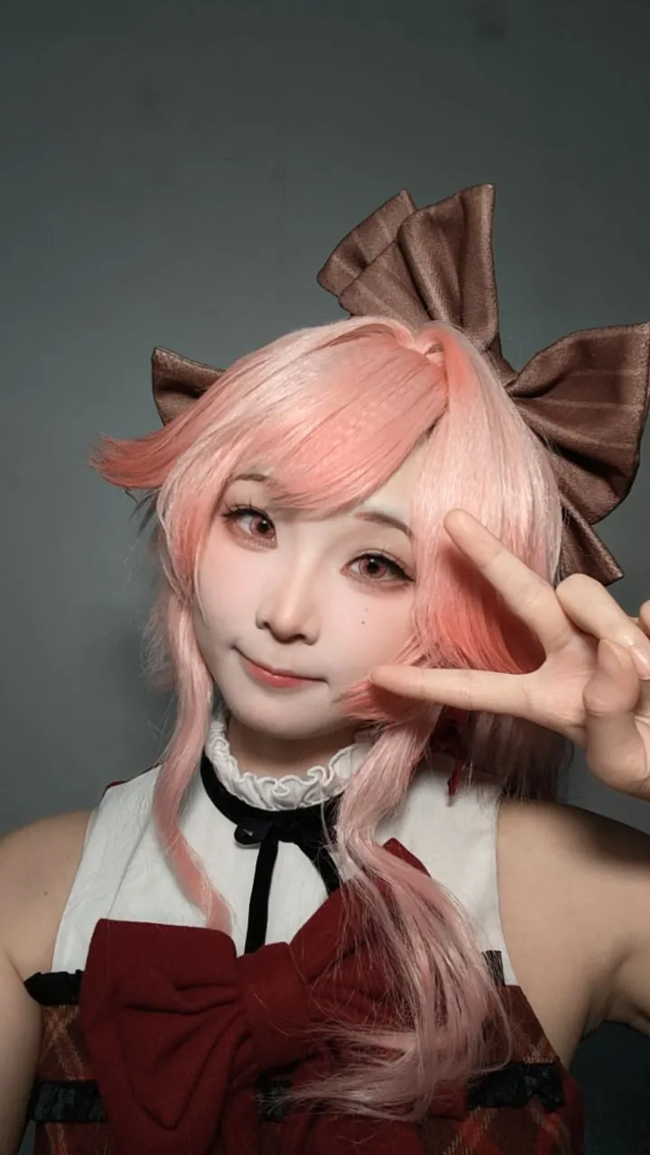 Arknights, Momonoka cosplay, Haruka cosplay, Momoka Hanyuu cosplay, Pink hair plaid skirt