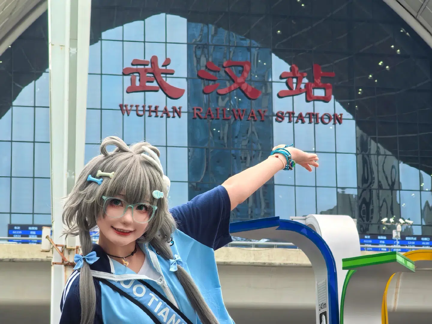 Luo Tianyi cosplay: Wuhan Day Trip, Wuhan Breakfast and Yellow Crane Tower Check-in by 元素素素素 - Image 3