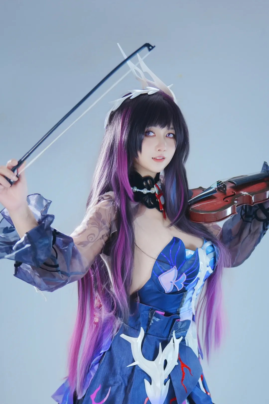 崩坏星穹铁道, 棚拍, 海瑟音cos, 蓝色礼服, 黑丝网袜 - 第1张