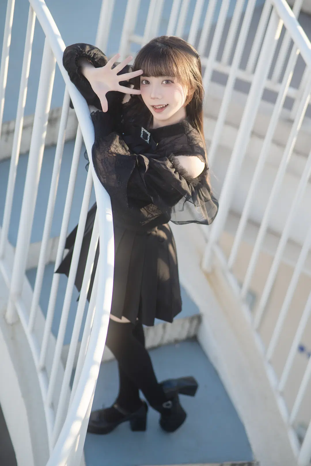 Dark Mass-produced style Coordinate: Atmospheric Japanese style photography in a Stairwell by 刻耳柏洛斯 - Image 2