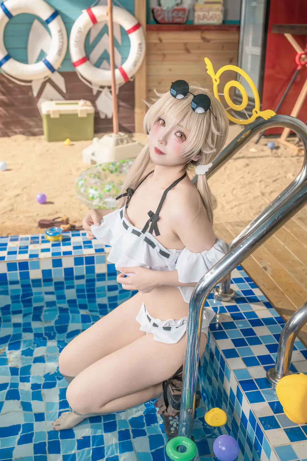 【ヒフミのコスプレ】ブルーアーカイブの夏水着、黄色いアヒルと涼やかな夏を - 金桻 - 4枚目