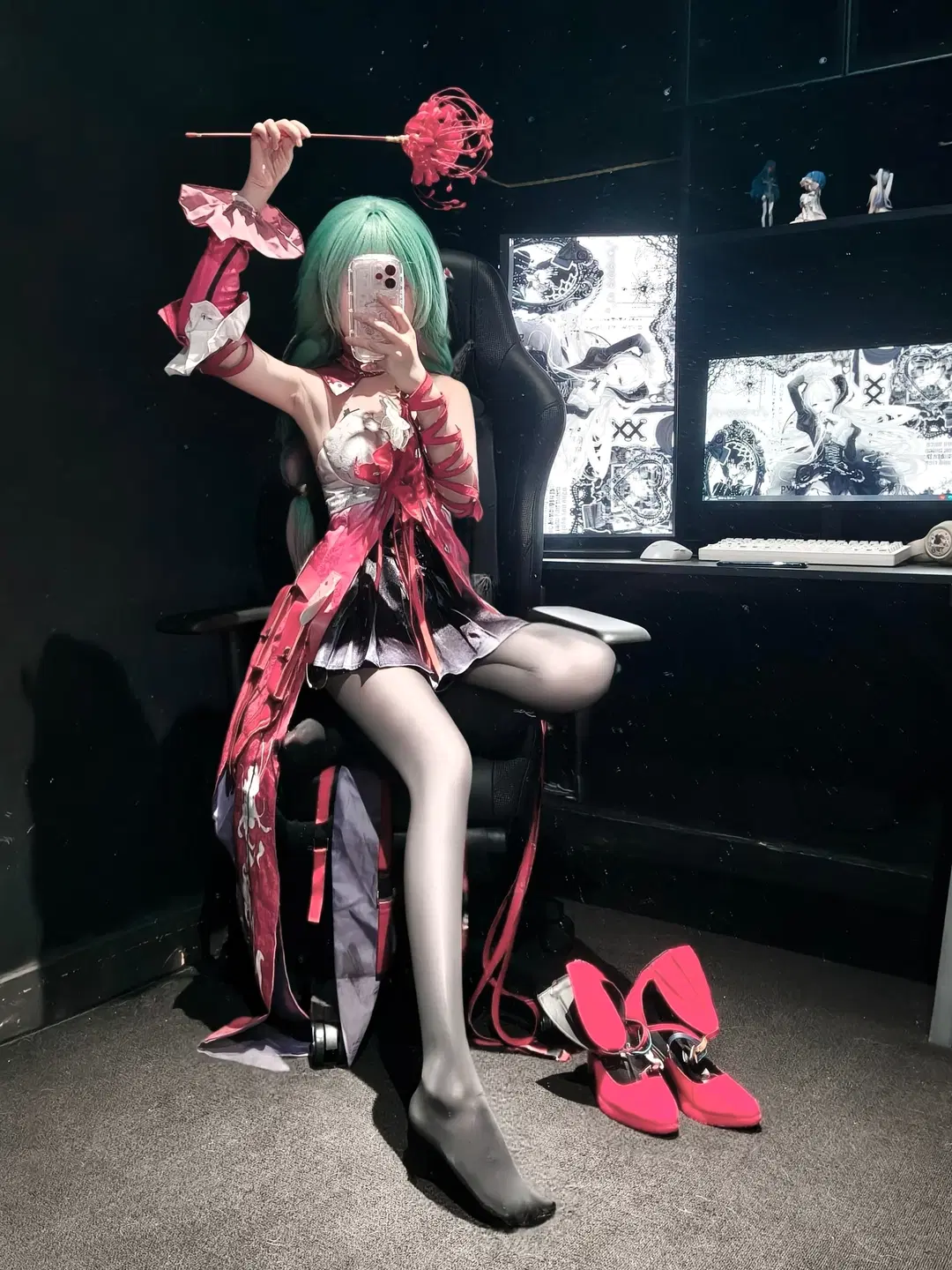 【弗洛洛cos】鳴潮 幽暗光影中的紅黑魅影 - 夏兔 - 第3張