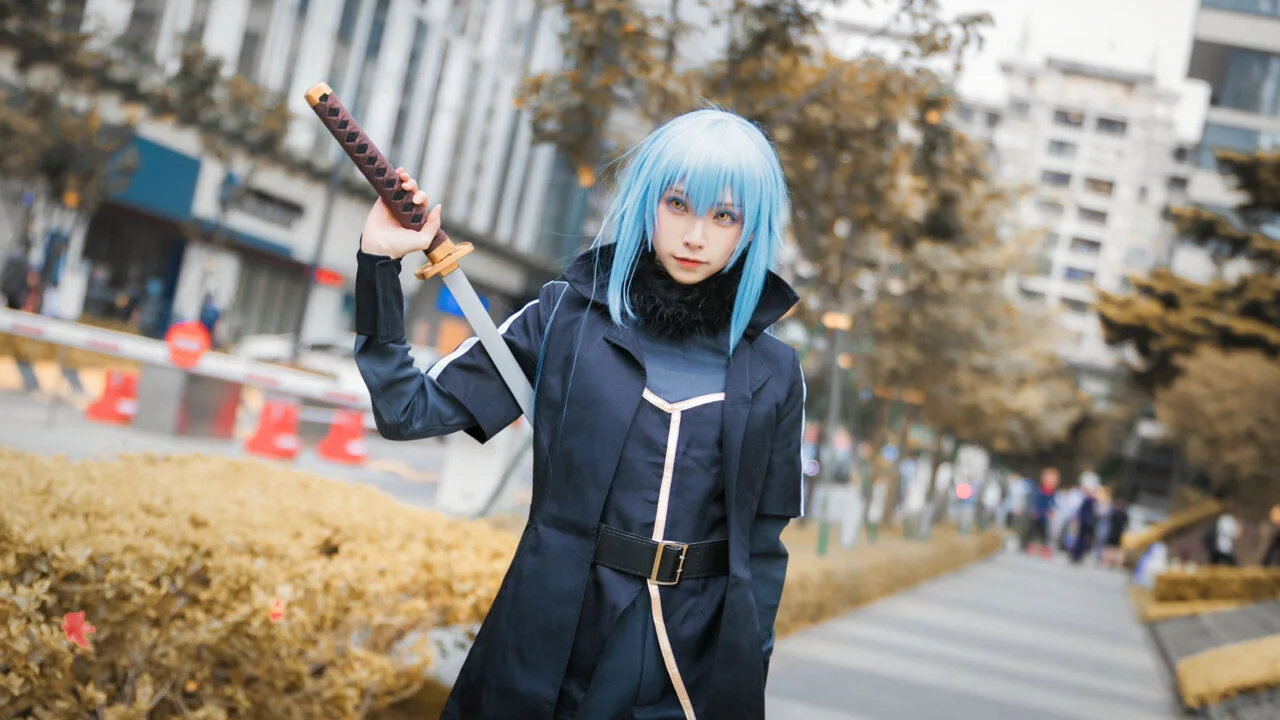 户外摄影, 二次元cosplay, 蓝色假发, 利姆露cos, 黑色风衣 - 第5张