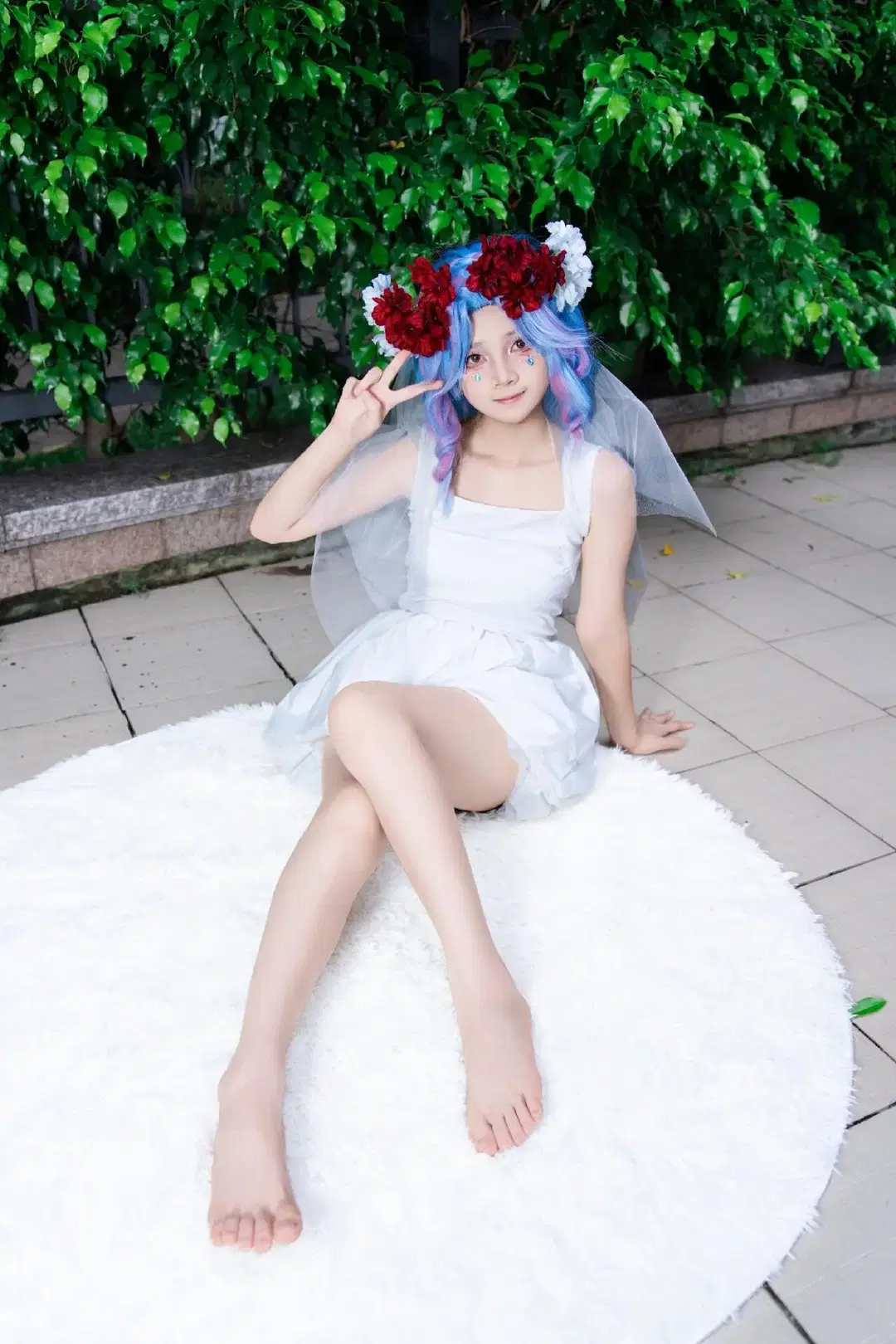 [Gardener cosplay] An Identity V Custom Design Dream Amidst White Dress and Floral Crown by 尤加-Yuga - Image 2