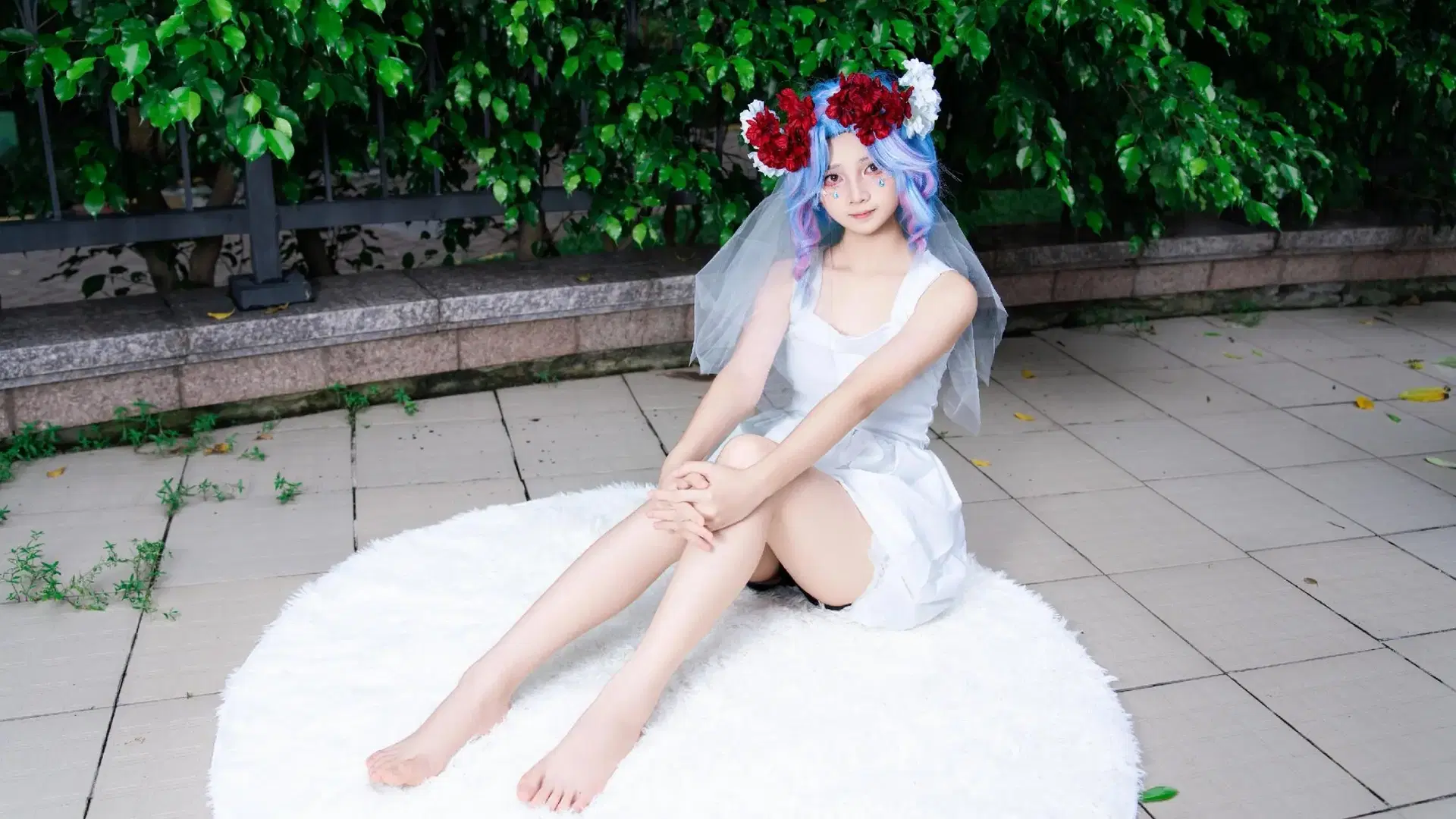 [Gardener cosplay] An Identity V Custom Design Dream Amidst White Dress and Floral Crown by 尤加-Yuga - Image 6