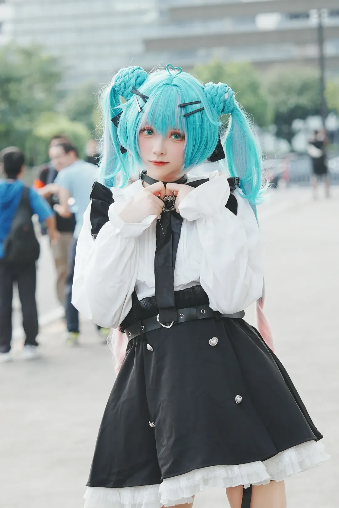 初音未来, 初音未来cos, CICF漫展, 地雷系穿搭, 黑色丝袜 - 第3张