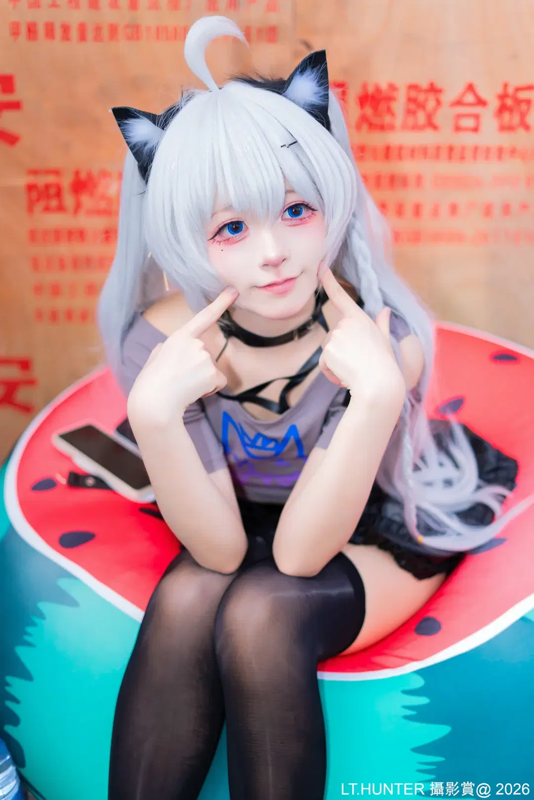 【オープンソース姫 アイジャ コスプレ】猫耳黒ストッキングとスイカのソファが織りなす奇妙なハーモニー - 聆聽獵人 - 2枚目