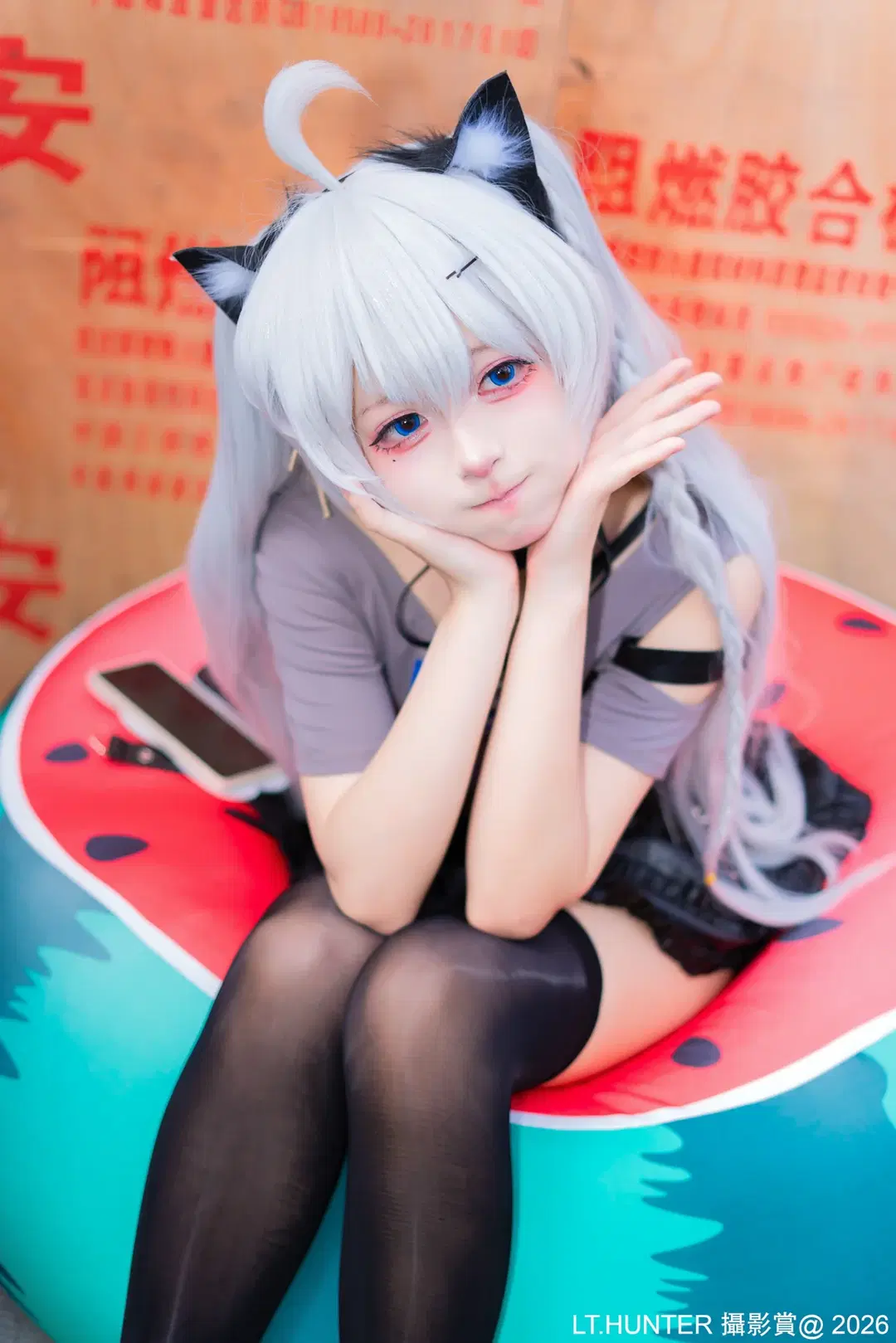 【オープンソース姫 アイジャ コスプレ】猫耳黒ストッキングとスイカのソファが織りなす奇妙なハーモニー - 聆聽獵人 - 4枚目