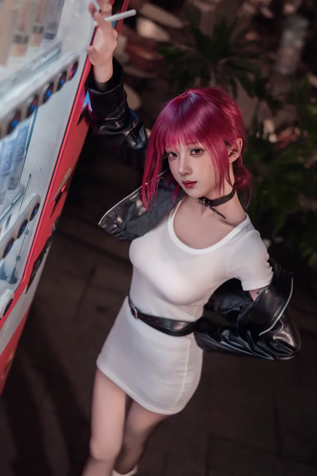 【田山小姐cos】夜色街頭裡的呑雲吐霧，這身皮衣配短裙太有感覺了 - 大橘 - 第11張