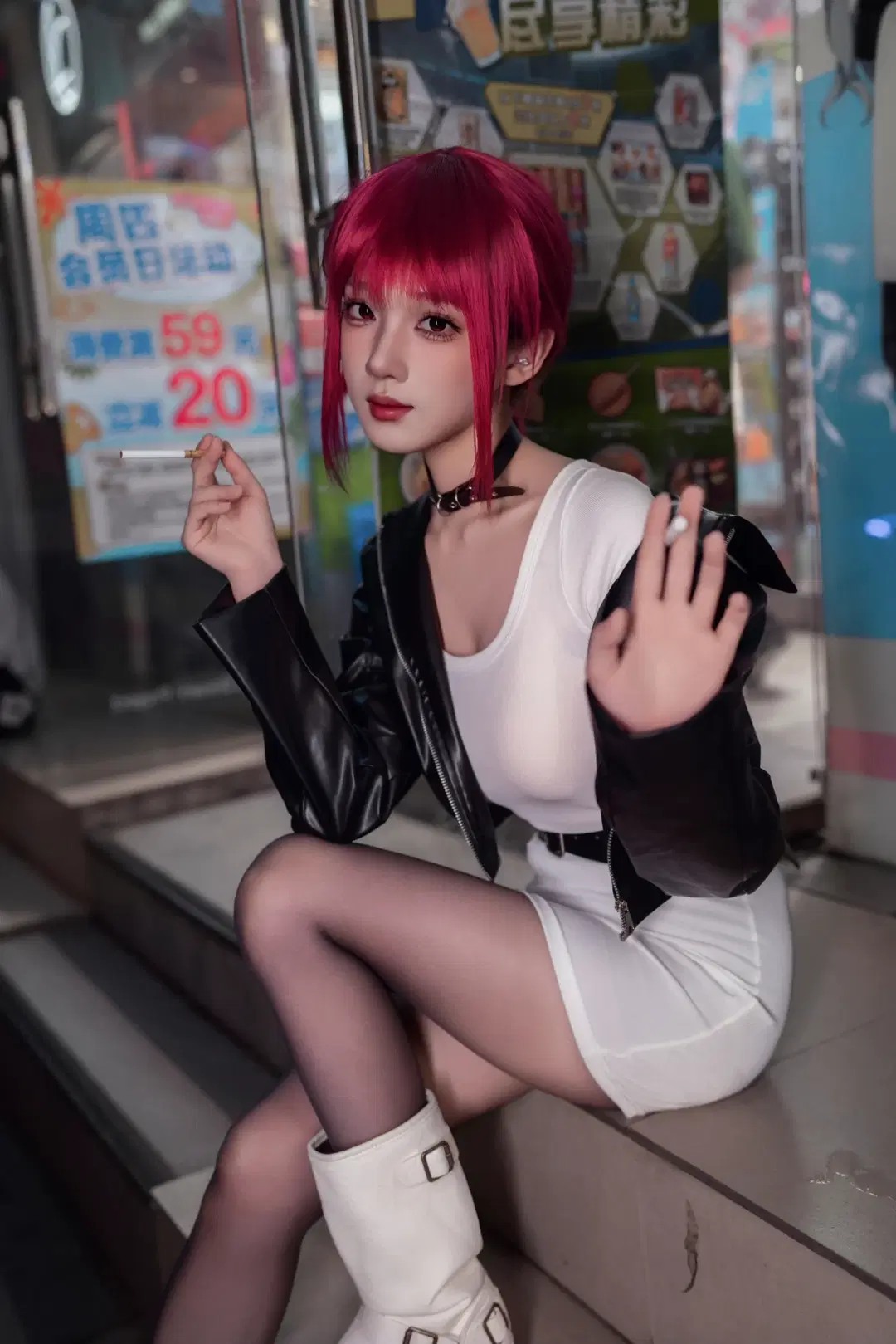 【田山小姐cos】夜色街頭裡的呑雲吐霧，這身皮衣配短裙太有感覺了 - 大橘 - 第4張