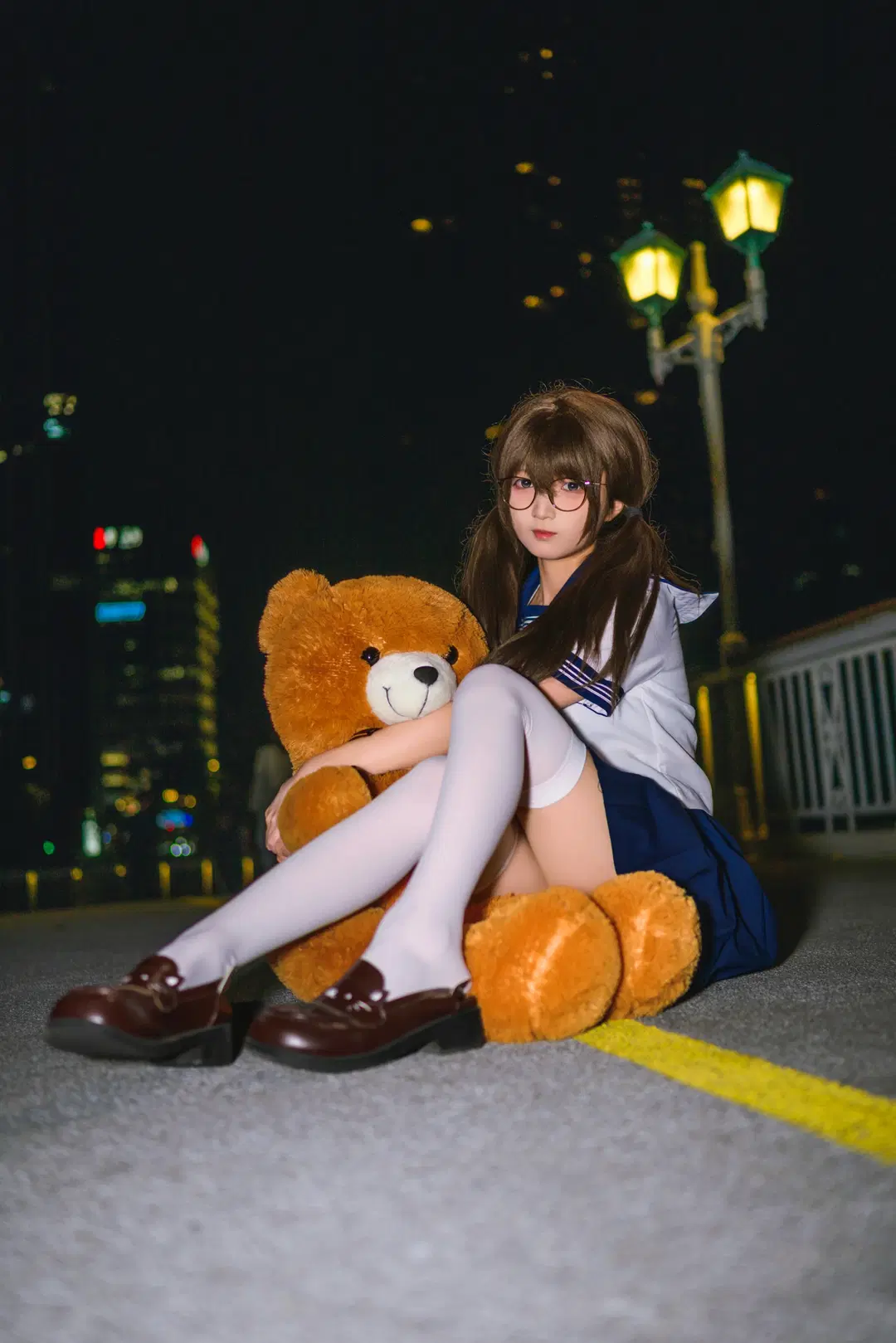 夜拍水手服，白丝眼镜娘的校供感随拍 - 大橘 - 第18张