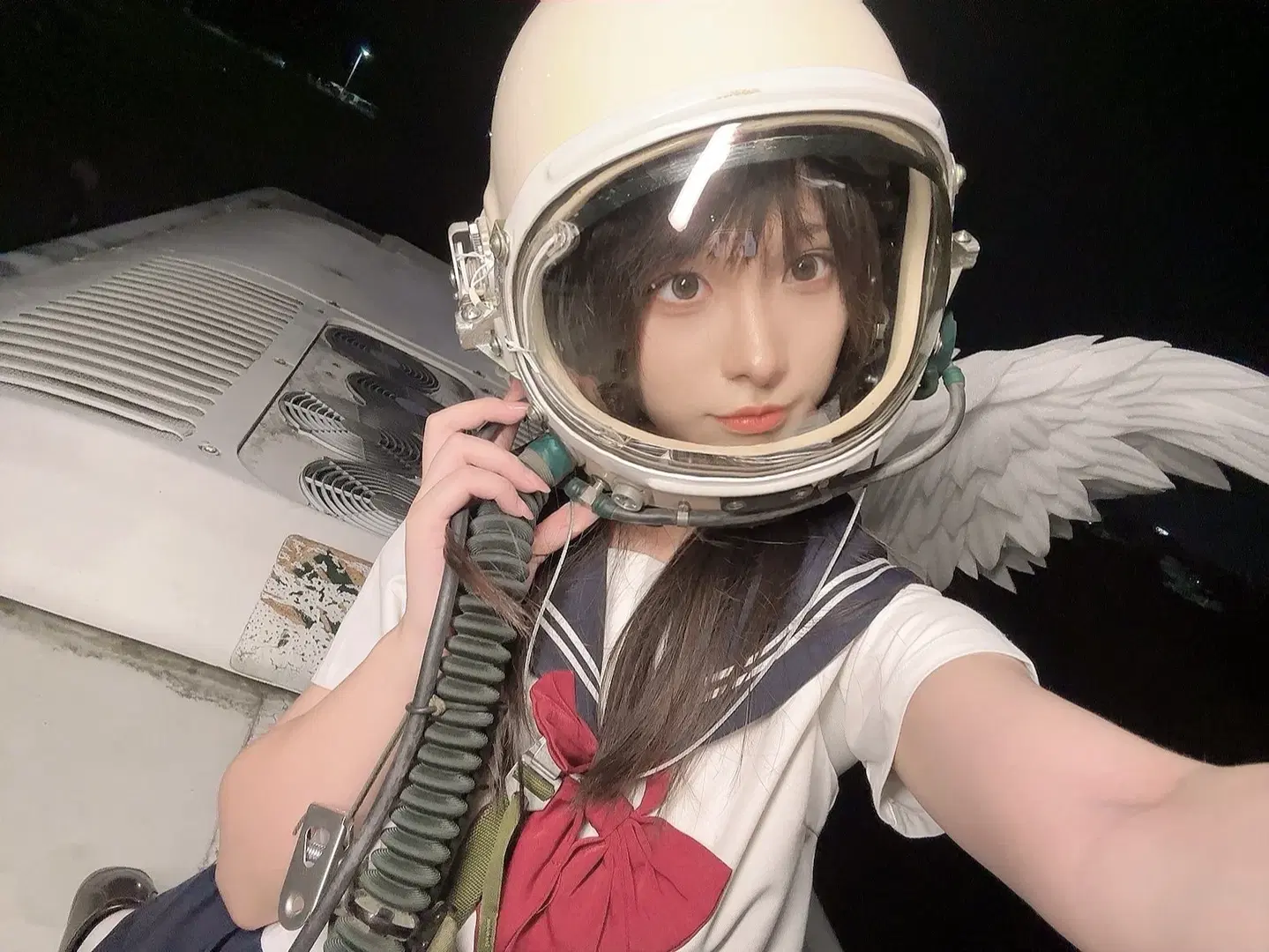 JK Astronaut on an Abandoned Bus: Unlocking a New Earth Online Dungeon by 茄子酱i - Image 4