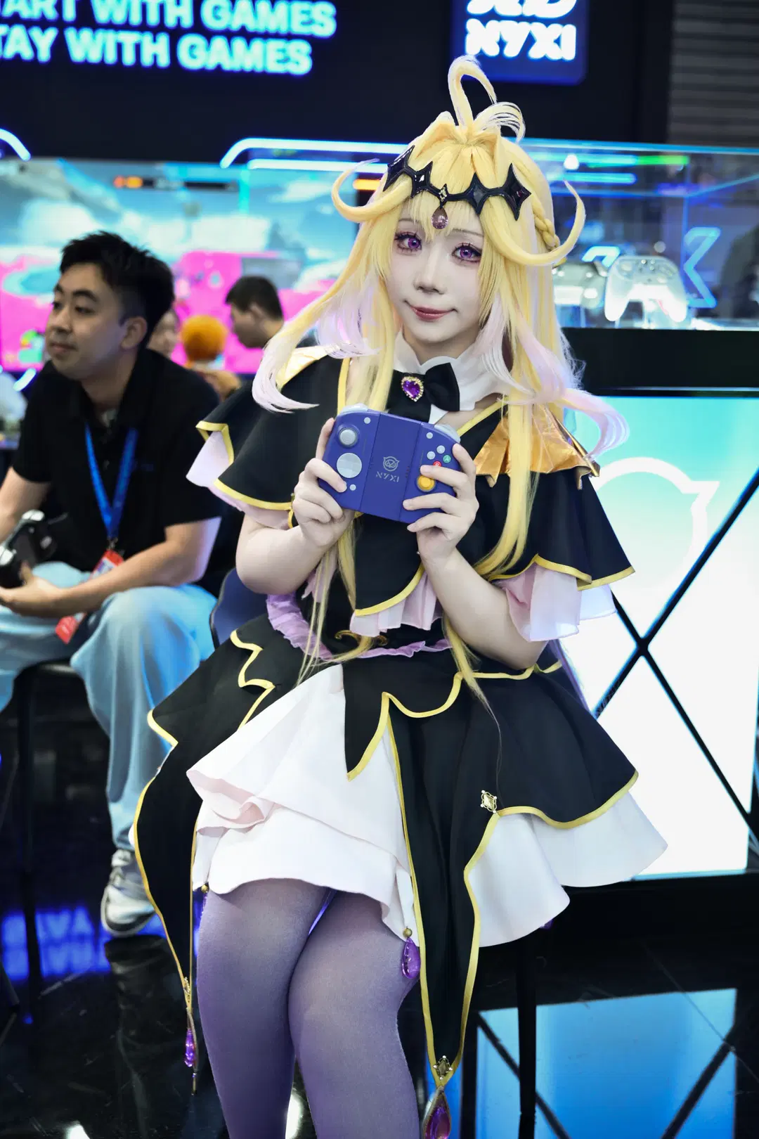 ChinaJoy 2026 Anime Convention Snapshots: Costume Changes from Elf Style to Cyber-Techwear (Cosplay & White Stockings) by Forever_Khalil_C - Image 6