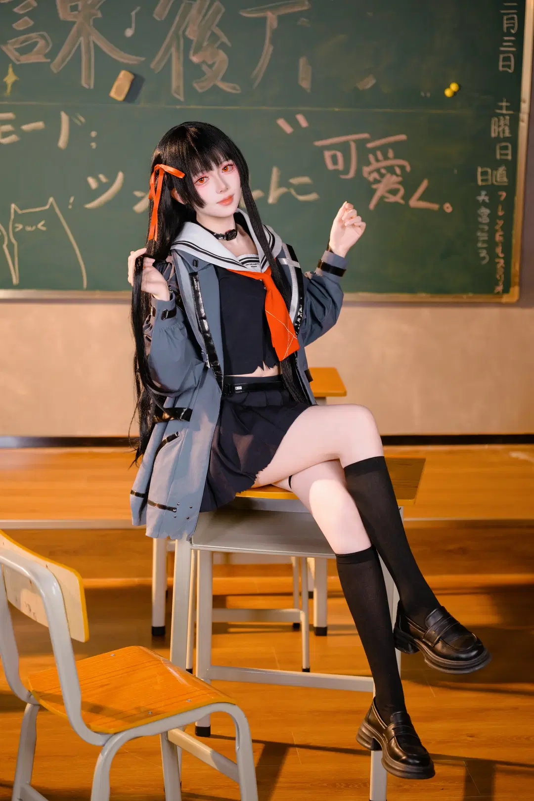 【千咲cos】鸣潮学院风，放学后的教室光影 - 小鱼干消灭侠 - 第3张