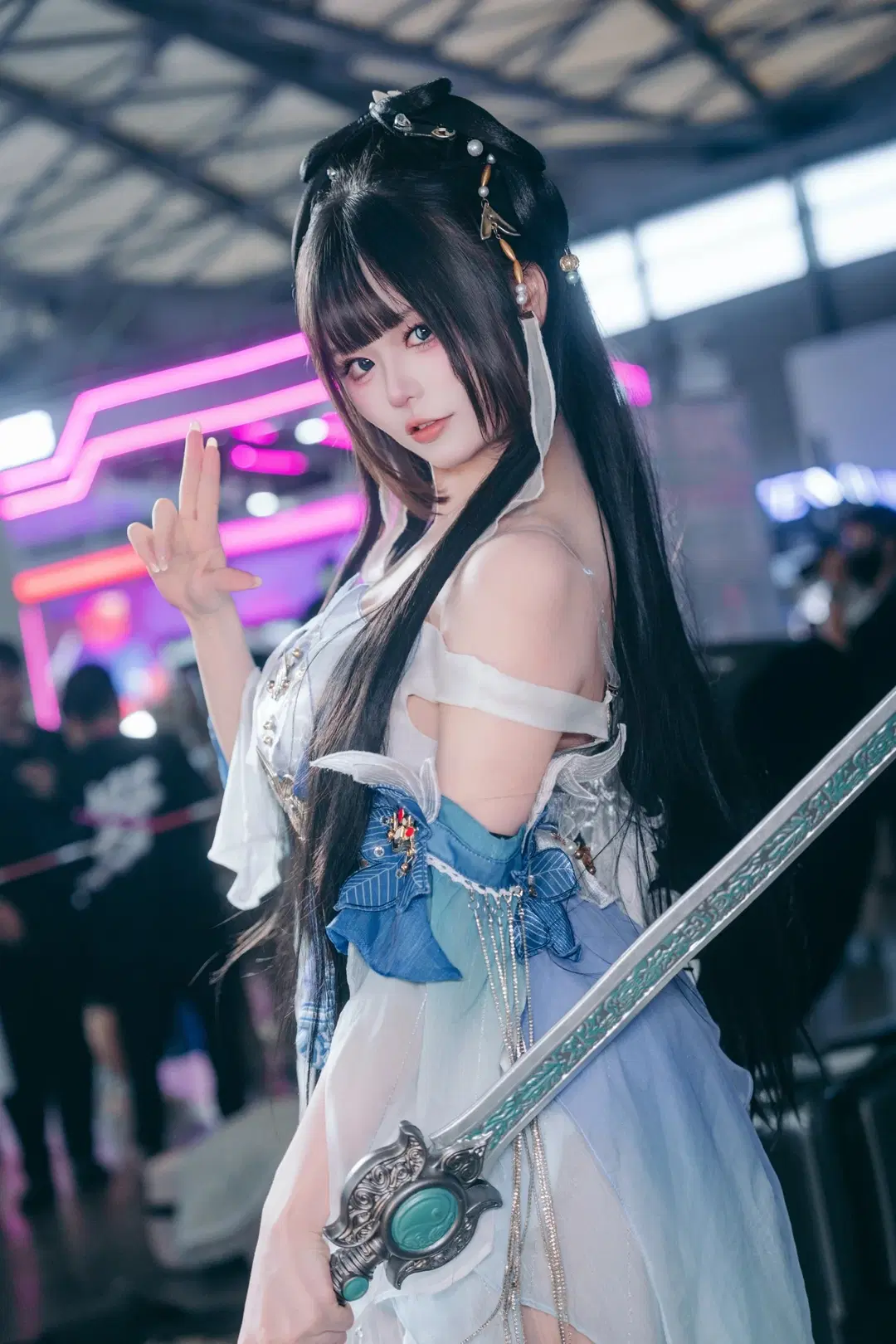 【遠坂凛 コスプレ】チャイナジョイ2026会場での黒ストッキング×赤マント！高ダイナミックレンジ動体撮影レビュー - 蒋书剑 - 7枚目