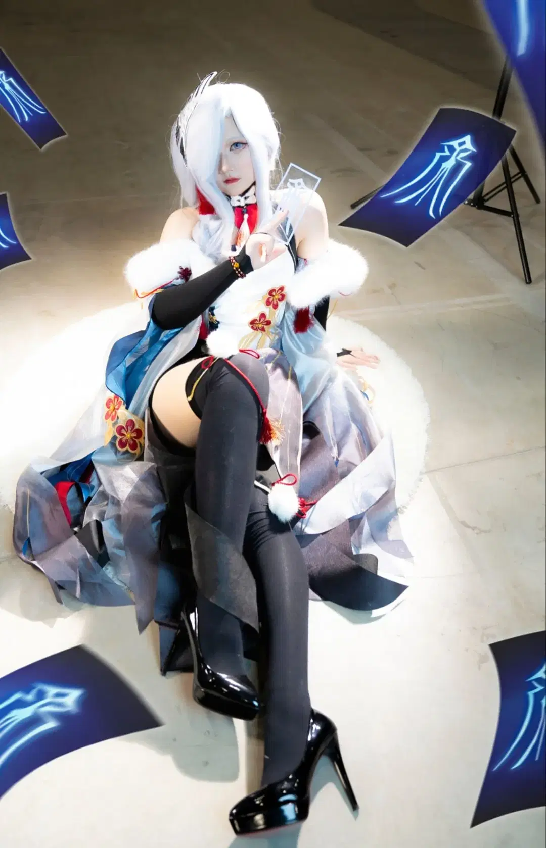 【申鹤cos】雪国冰原上的红绳流光，这套原神角色的服装细节分享 - 番茄猫猫 - 第9张
