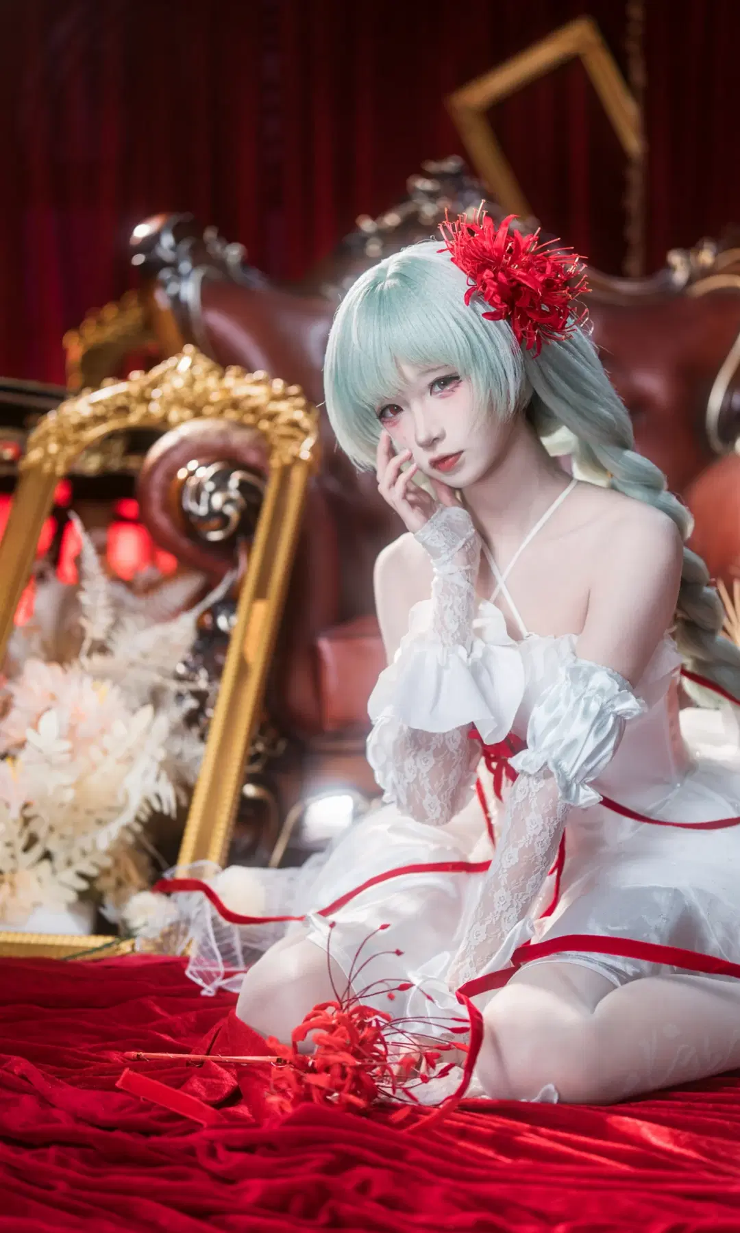 【フローヴァ コスプレ】鳴潮 フローヴァ、紅と白が織りなす華麗なる変奏曲：ゴシック風の世界 - 朝日六六花 - 4枚目