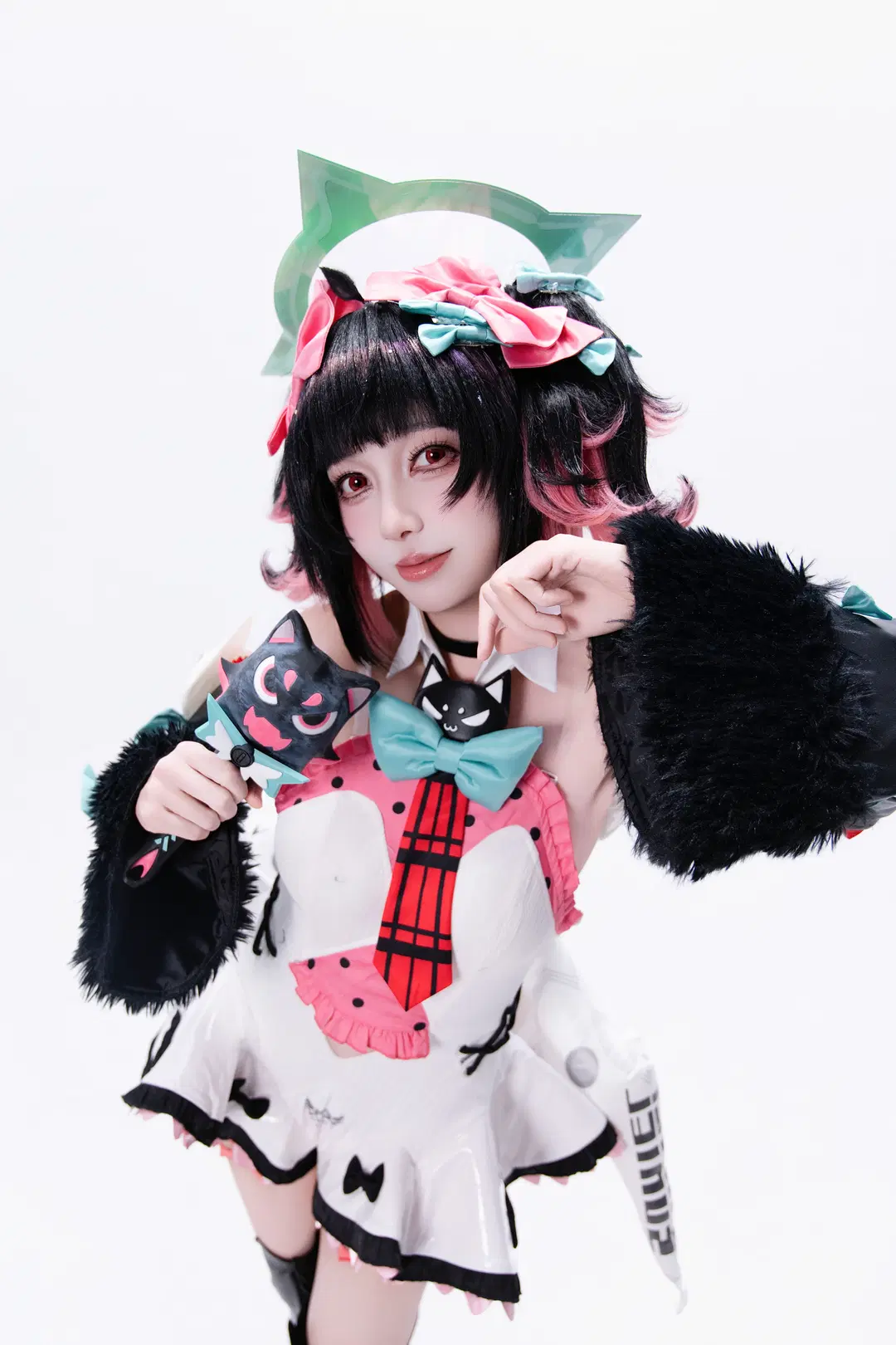 【南宮羽cos】絕區零妄想天使 白棚動作參考 - 黑爱势力登场 - 第4張