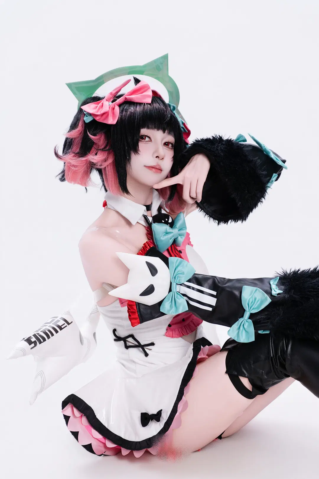 【南宮羽cos】絕區零妄想天使 白棚動作參考 - 黑爱势力登场 - 第5張