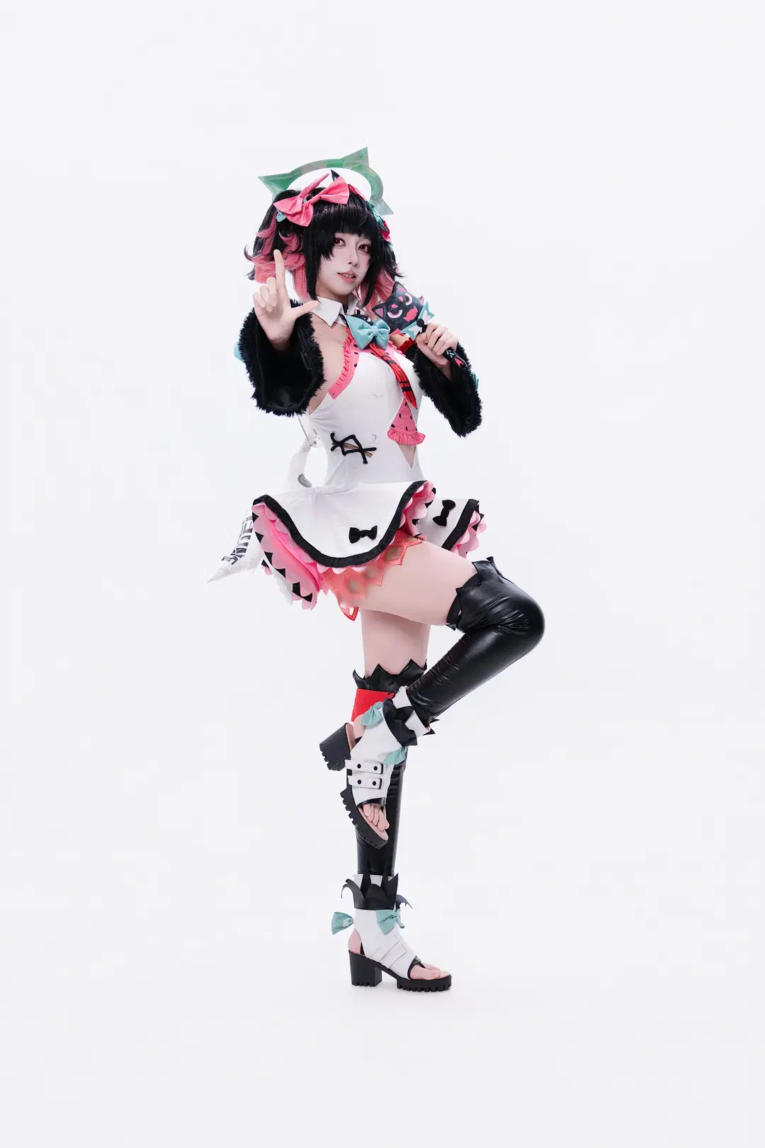 【南宫羽cos】绝区零白棚动作参考记录 - 黑爱势力登场 - 第10张