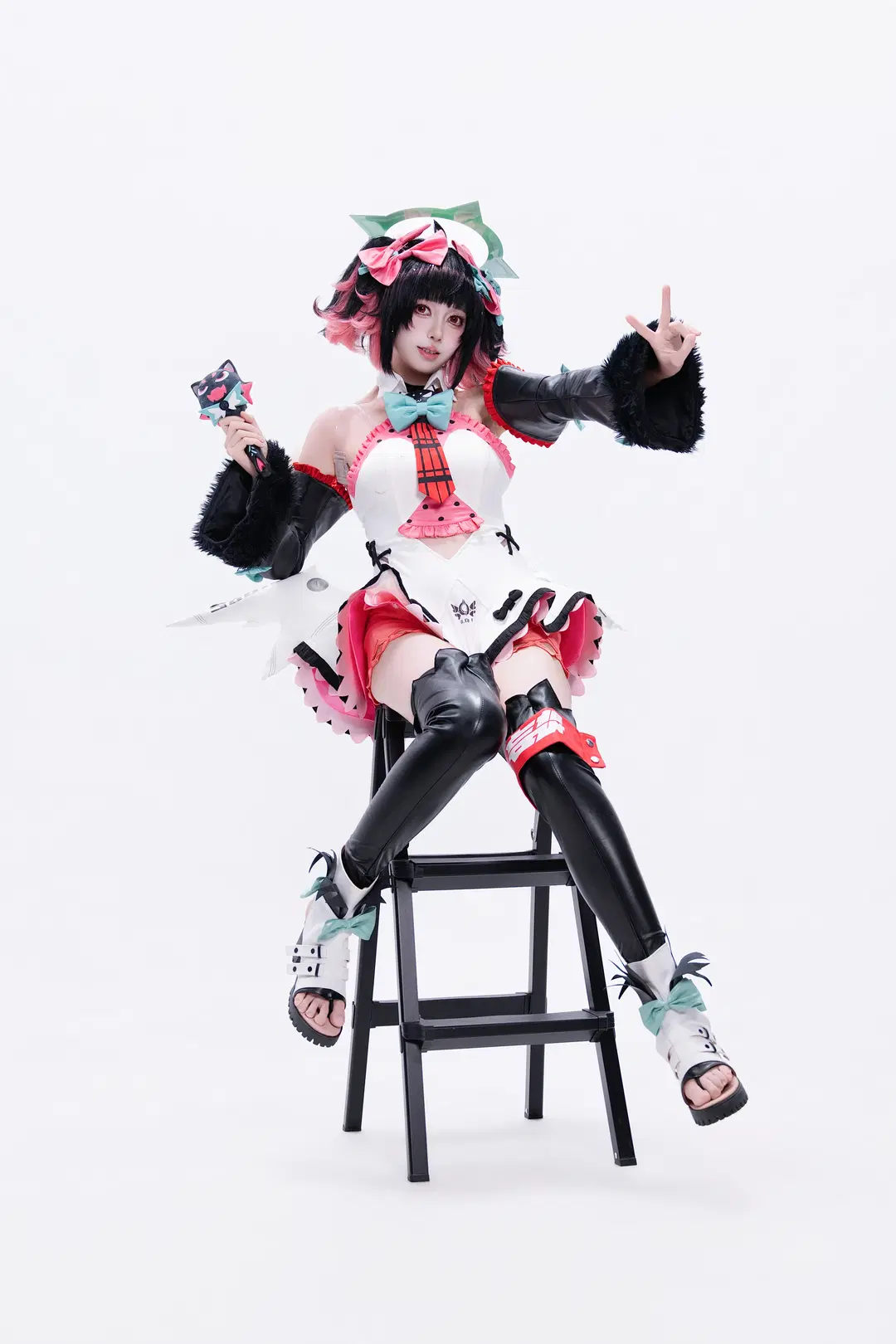 【南宫羽cos】绝区零白棚动作参考记录 - 黑爱势力登场 - 第5张