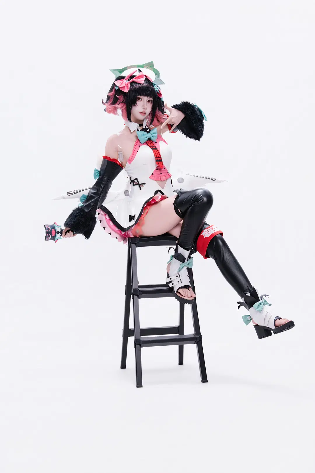 【南宫羽cos】绝区零白棚动作参考记录 - 黑爱势力登场 - 第8张