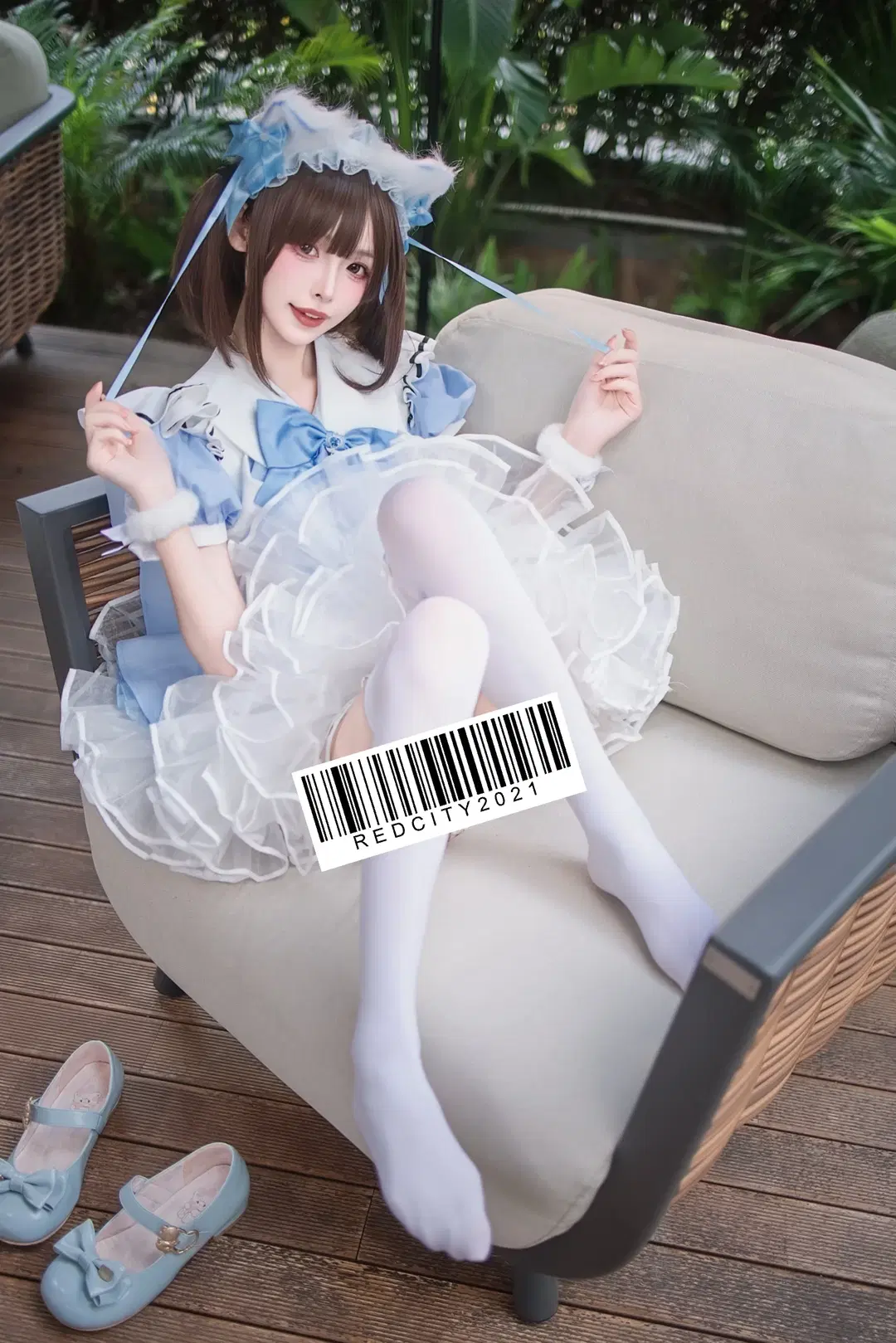 蓝白配色Lo裙穿搭，户外庭院里的甜美日常 - 晓歪xyyy - 第3张