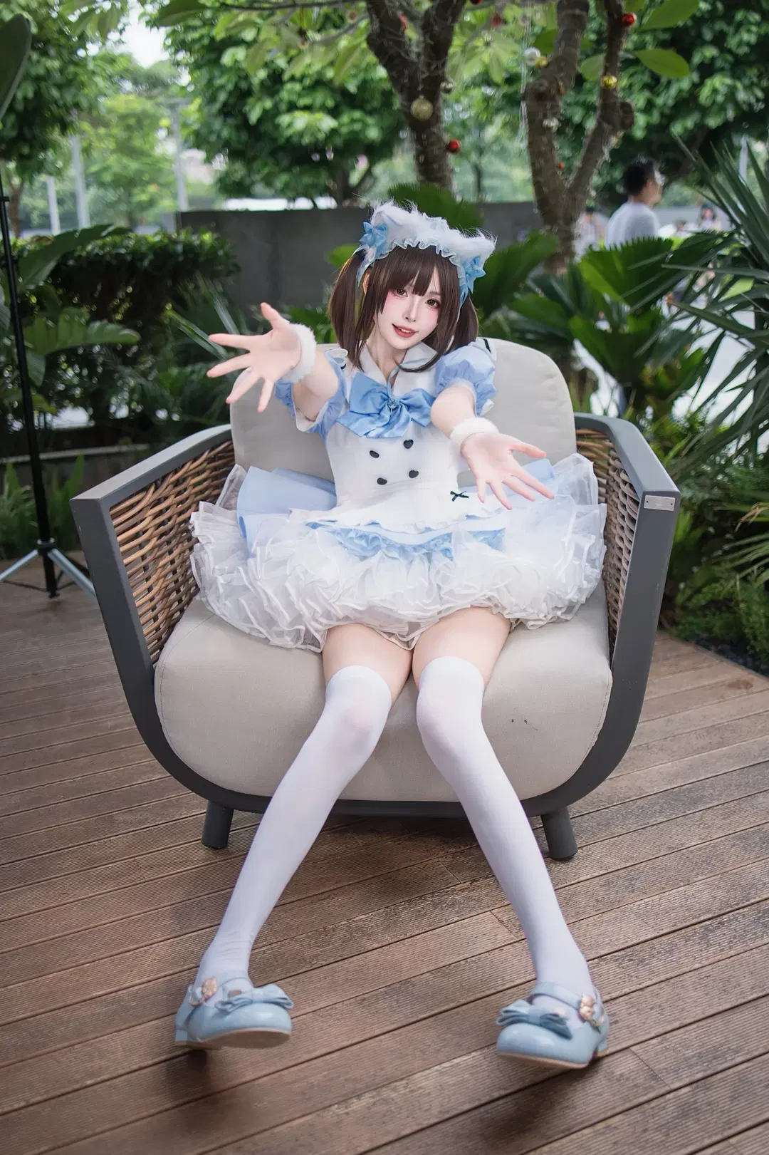 屋外写真, 白ストッキング, 青と白の配色, ロリコーデ, ロリータ服