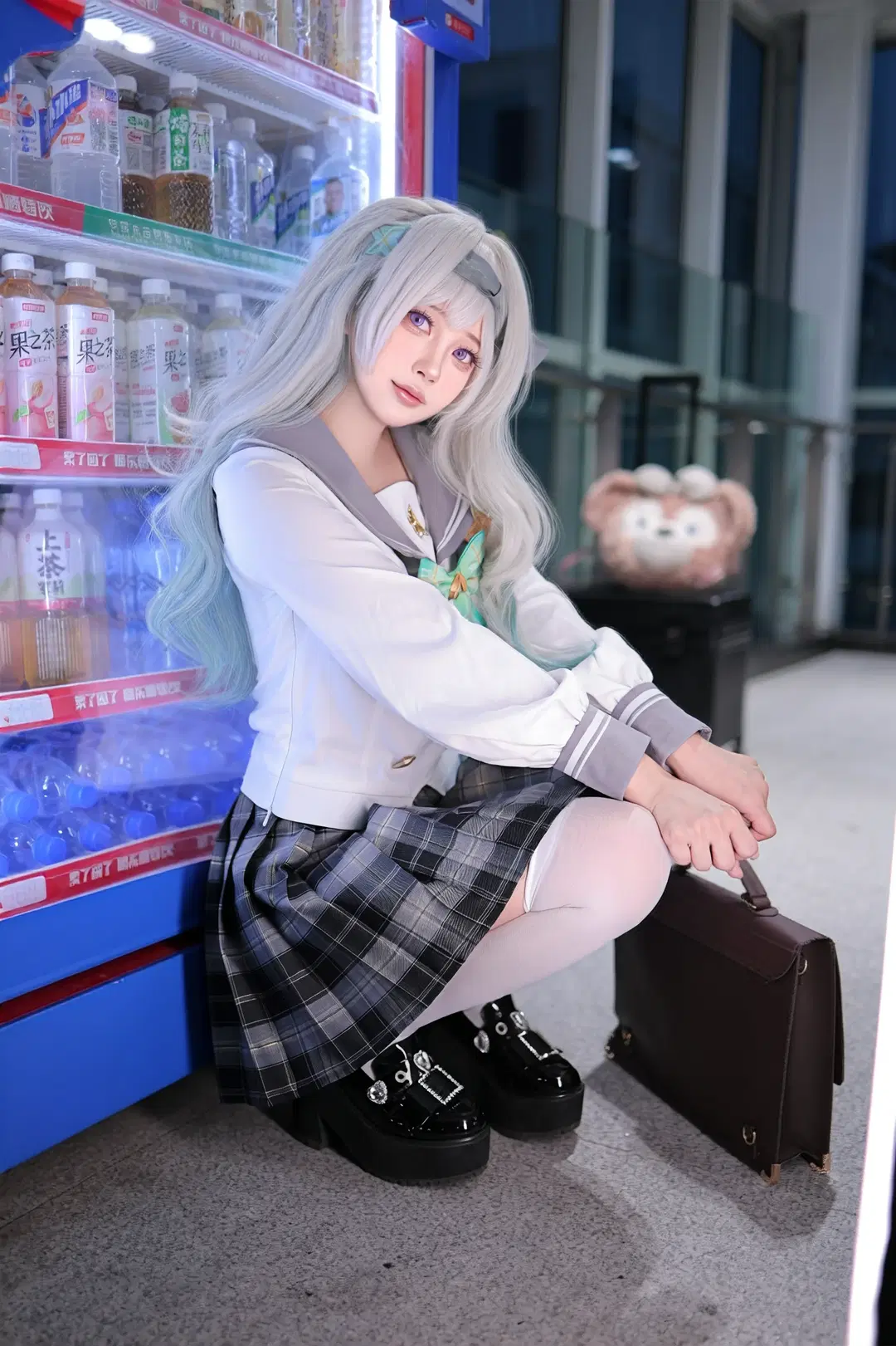 流萤cos, 星穹铁道, 白丝, 水手服, 地铁站
