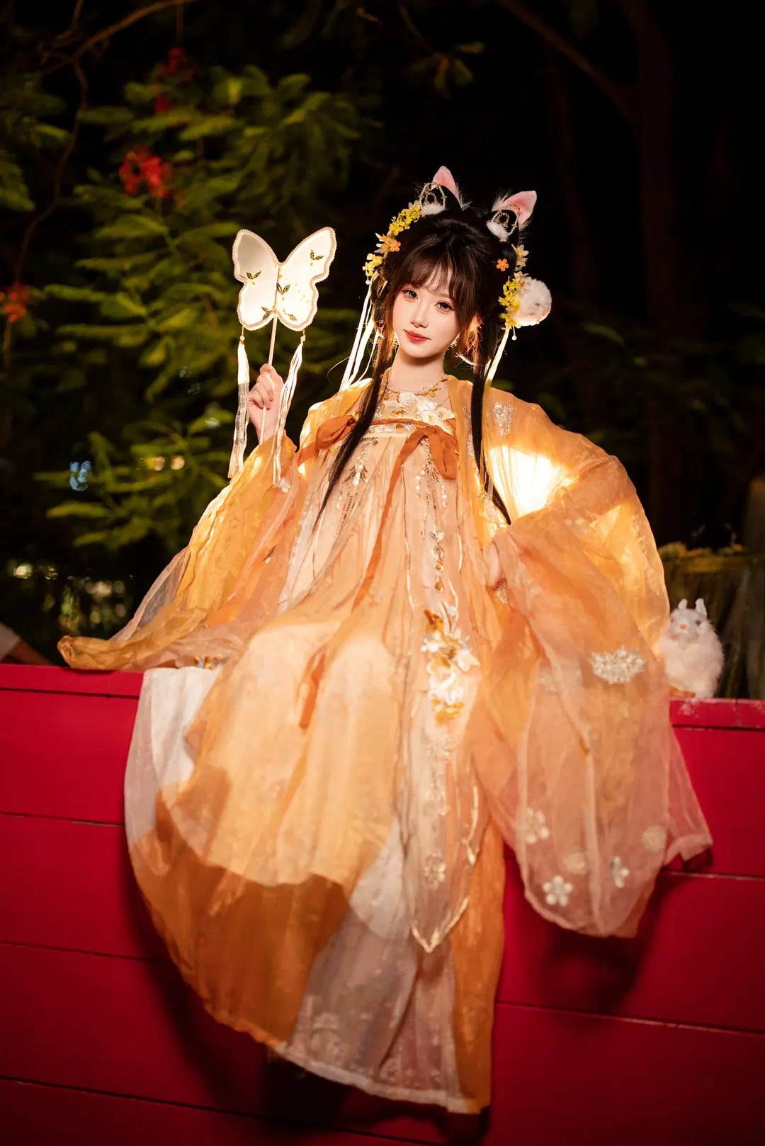 古风cos, 夜景人像, 汉服写真, 玉兔妆造, 中秋古风