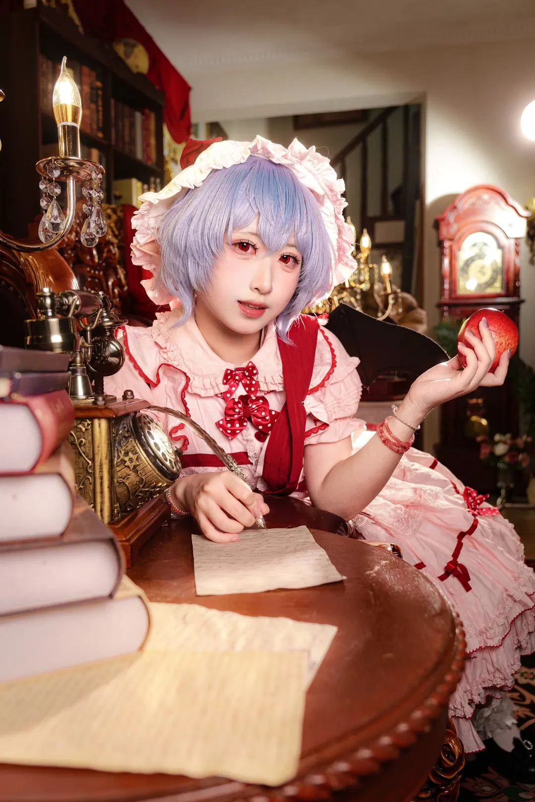 [Remilia cosplay] Full of majesty young lady, where did this kid come from? by 口乎口乎睡了 - Image 5
