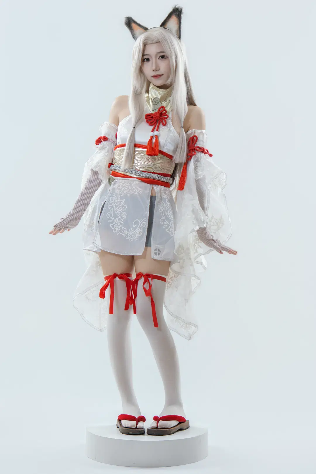 【胡桃コスプレ】『NARAKA: BLADEPOINT』白ストッキングと狐耳スタイルのスタジオ撮影記録 - 稚嫩的魔法师（求互关） - 2枚目