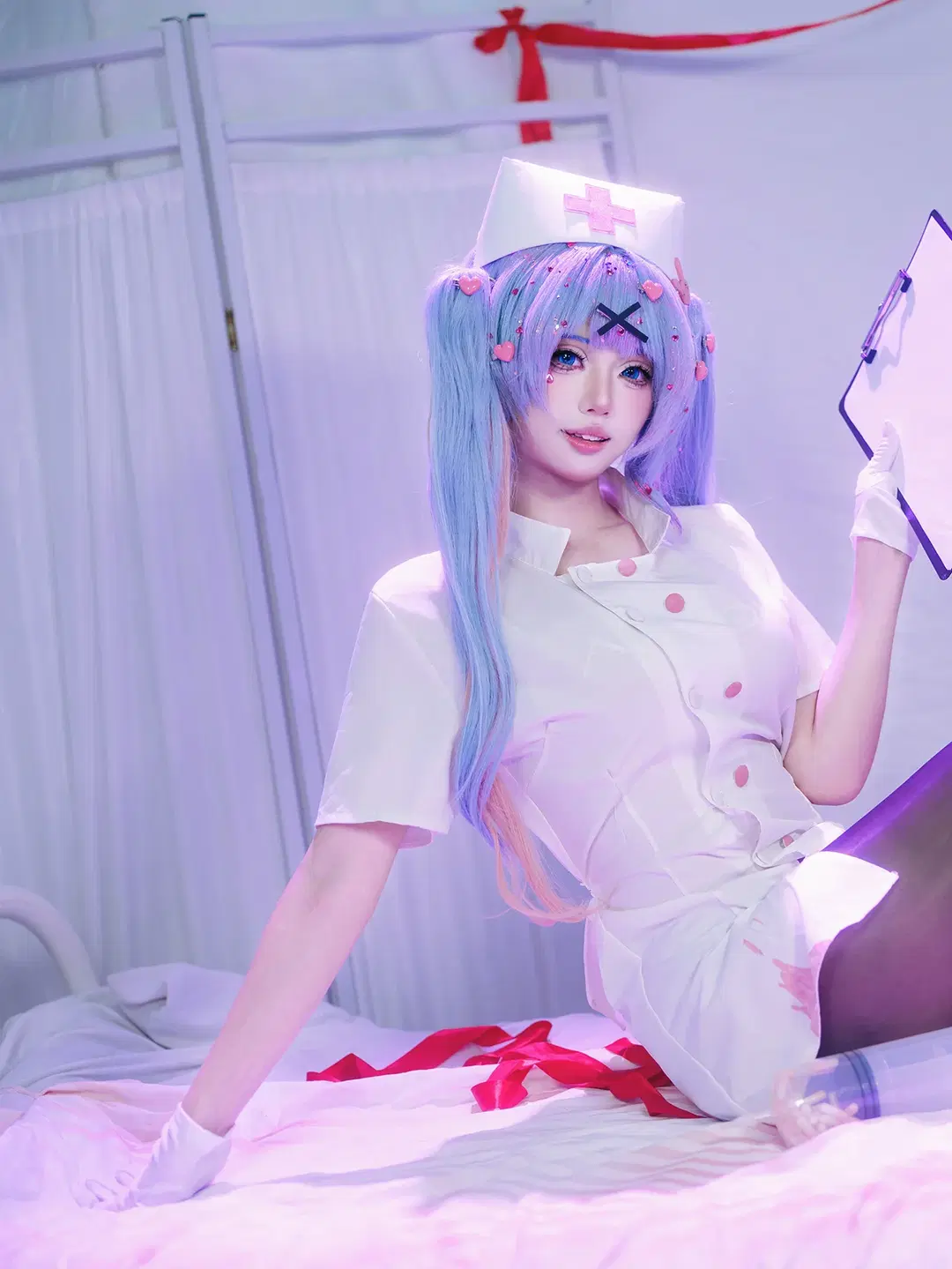 [Hatsune Miku cosplay] Rabbit Hole Nurse: Shooting Insights on a Yandere Atmosphere by 辛同学 - Image 3
