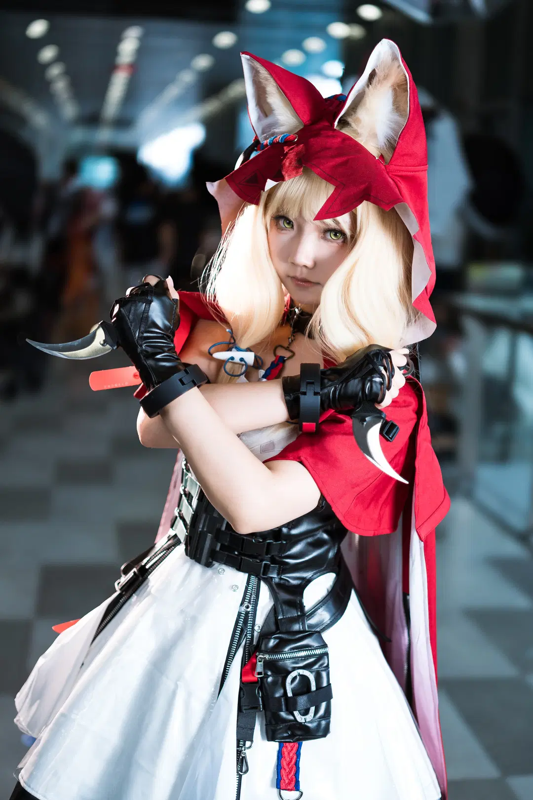 [Rossi cosplay] Crimson Cape and Fluffy Tail: Convention Photos from Foshan CPG08 by 寒蝉-文晋 - Image 2