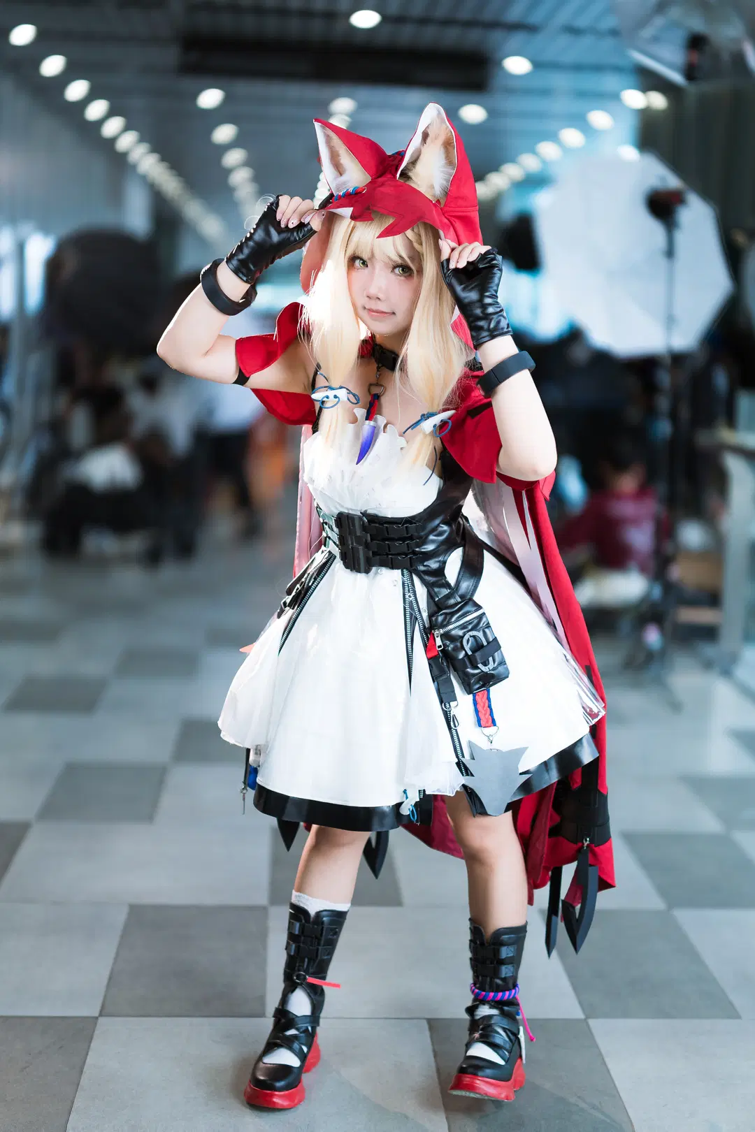 [Rossi cosplay] Crimson Cape and Fluffy Tail: Convention Photos from Foshan CPG08 by 寒蝉-文晋 - Image 5