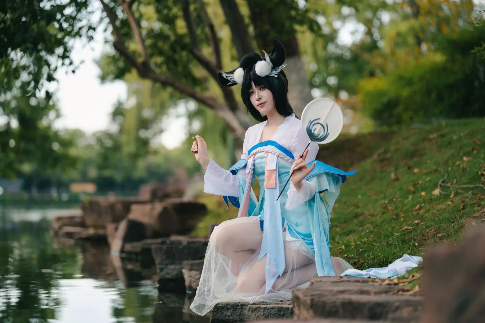 [Chang'e cosplay] Honor of Kings Like a Dream: Freezing an Ethereal Moment in Time by 衾曦 - Image 3