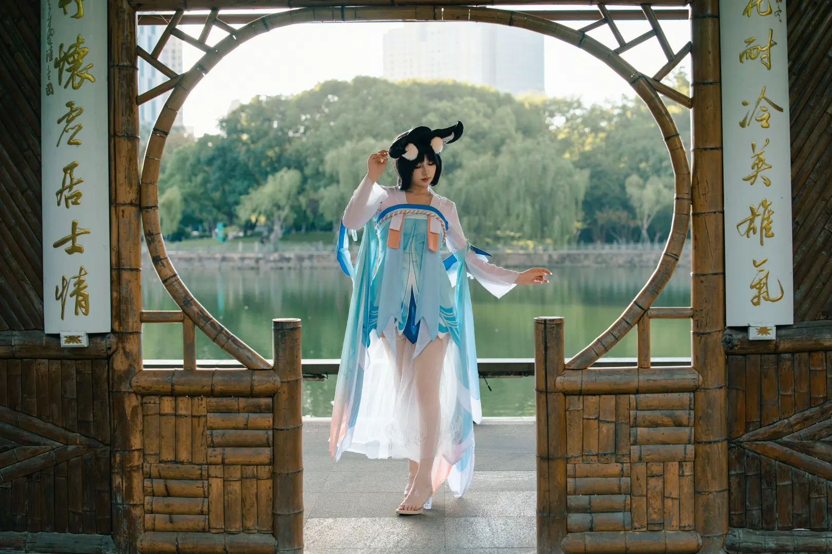 [Chang'e cosplay] Honor of Kings Like a Dream: Freezing an Ethereal Moment in Time by 衾曦 - Image 7