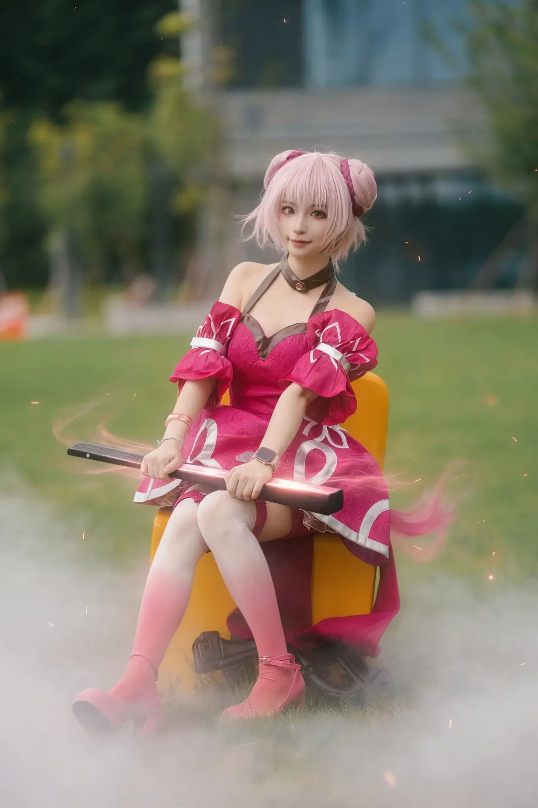 [Xiao Qiao Cosplay] Honor of Kings: Outdoor Light and Shadow Photoshoot with Pink Double Buns by 衾曦 - Image 2