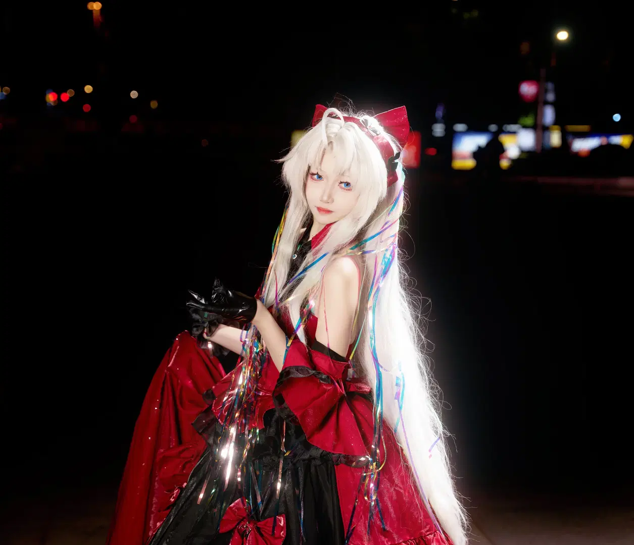 【珂莱塔cos】鸣潮夜色下的红黑华服演绎 - 皮皮桃耶 - 第5张