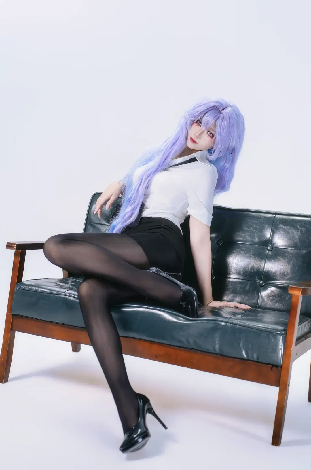 鳴潮, 独自設定, 黒ストッキング, カンタレラ・フィサリア コスプレ, 職場制服