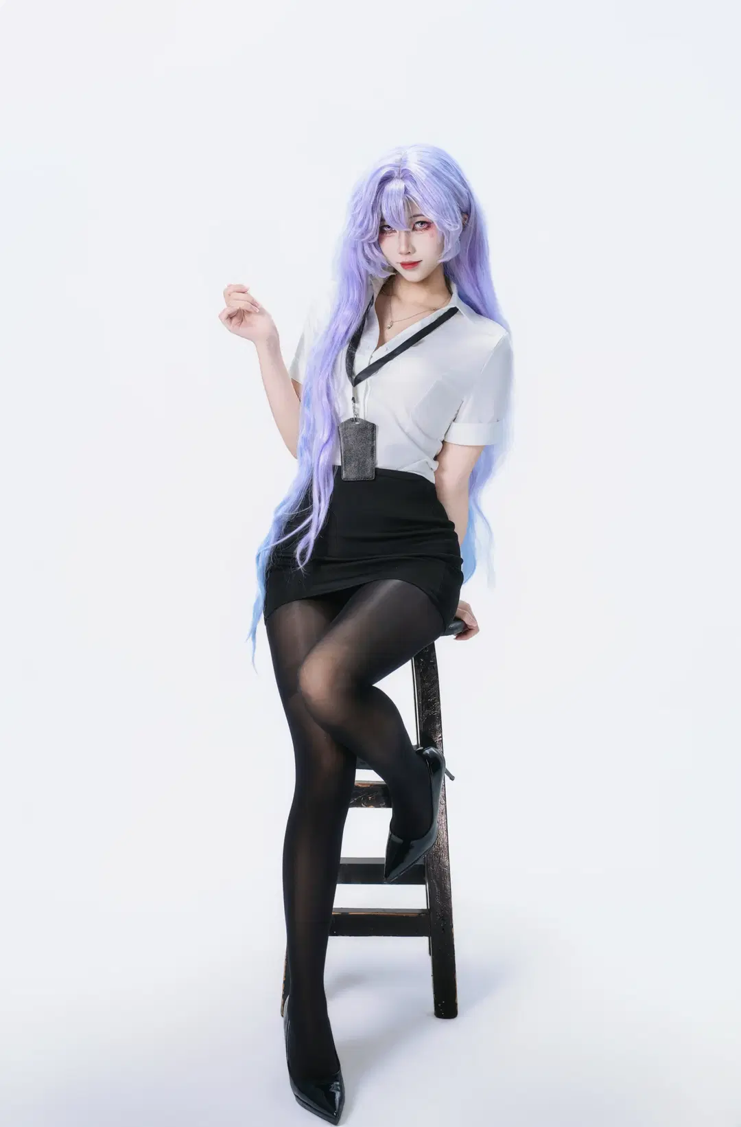 鳴潮, 独自設定, 黒ストッキング, カンタレラ・フィサリア コスプレ, オフィス風