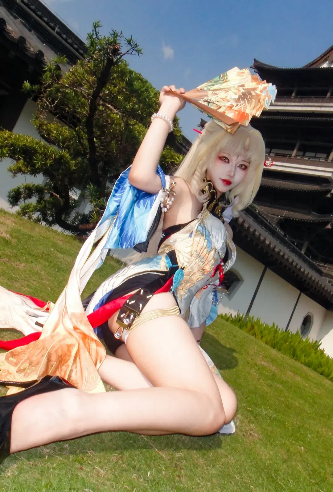 鸣潮, 古风cosplay, 穗穗cos, 中秋节, 折扇道具