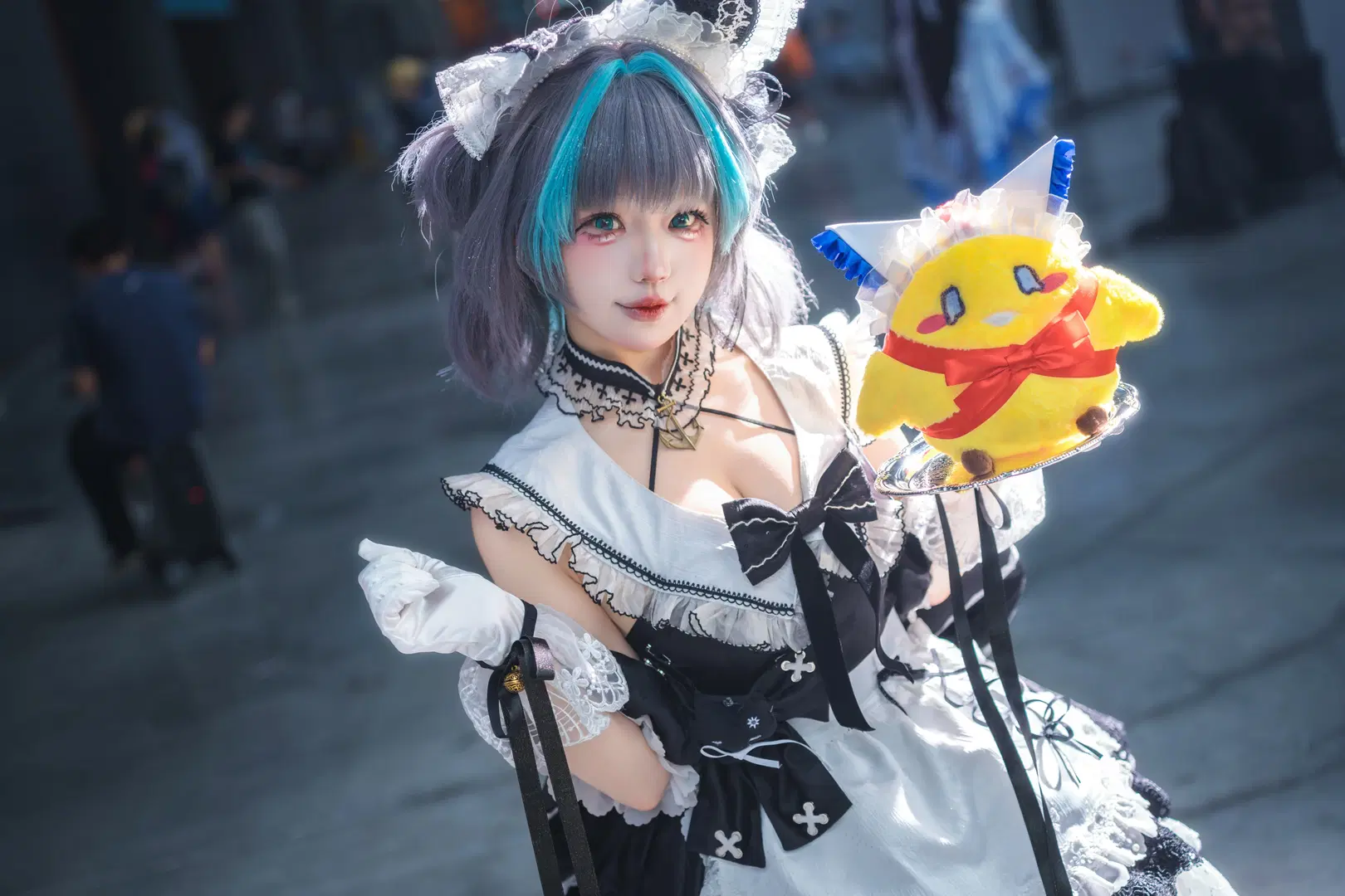 [Cheshire Cosplay] Azur Lane Cheshire Maid outfit Convention photos by -长生剑 - Image 2