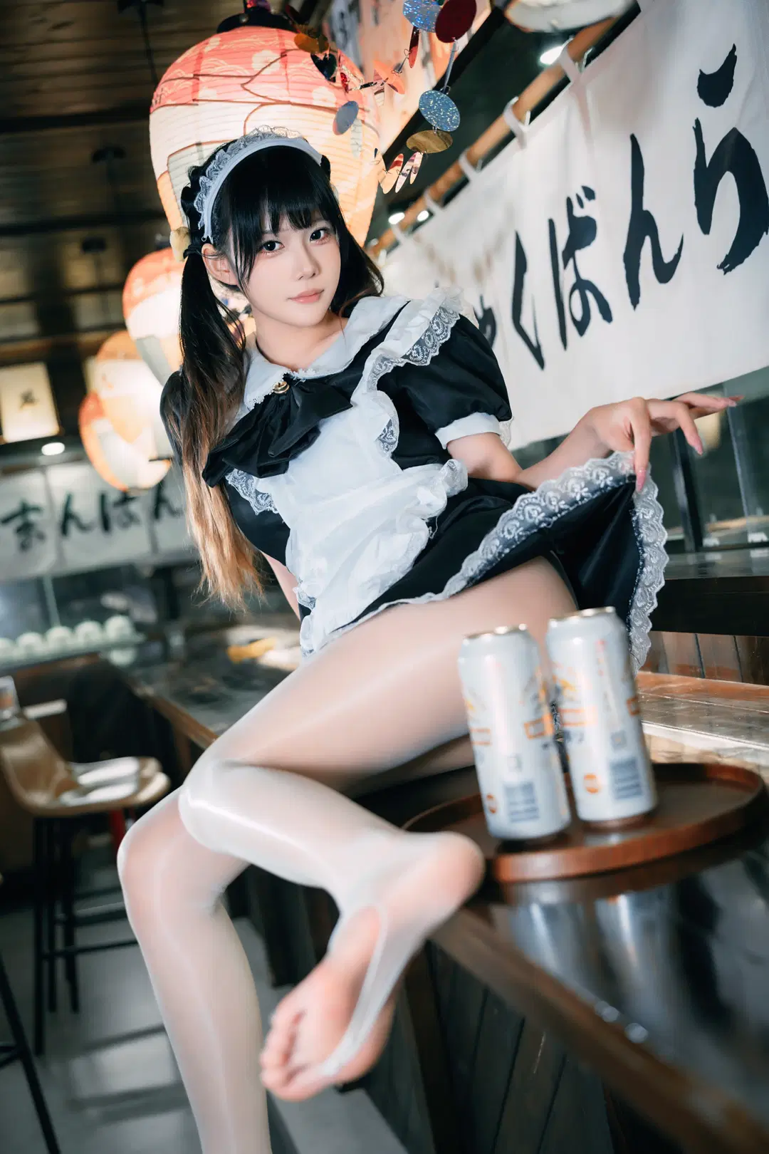 White stockings, Maid outfit cosplay, Japanese-style cosplay, Izakaya photoshoot, tipsy vibe
