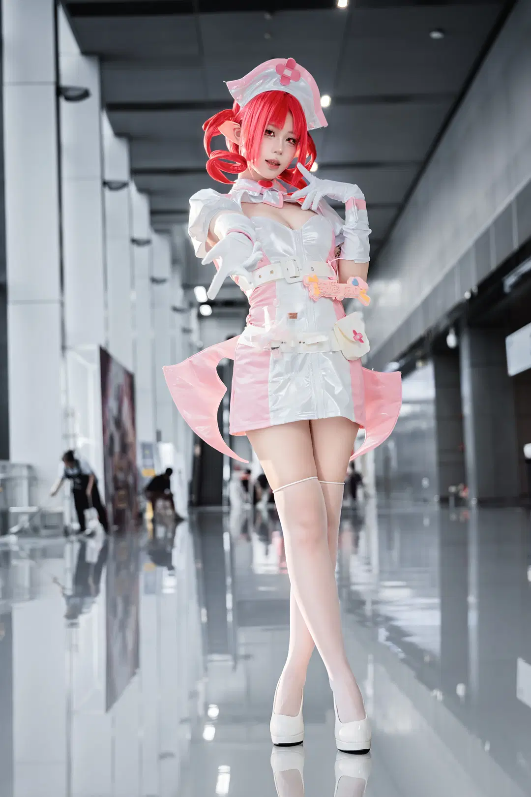 【Buro cosplay】Muse Dash Nurse Style: This Outfit Turns Out Incredibly Photogenic in Cosplay Photography by 真皮恶霸 - Image 2