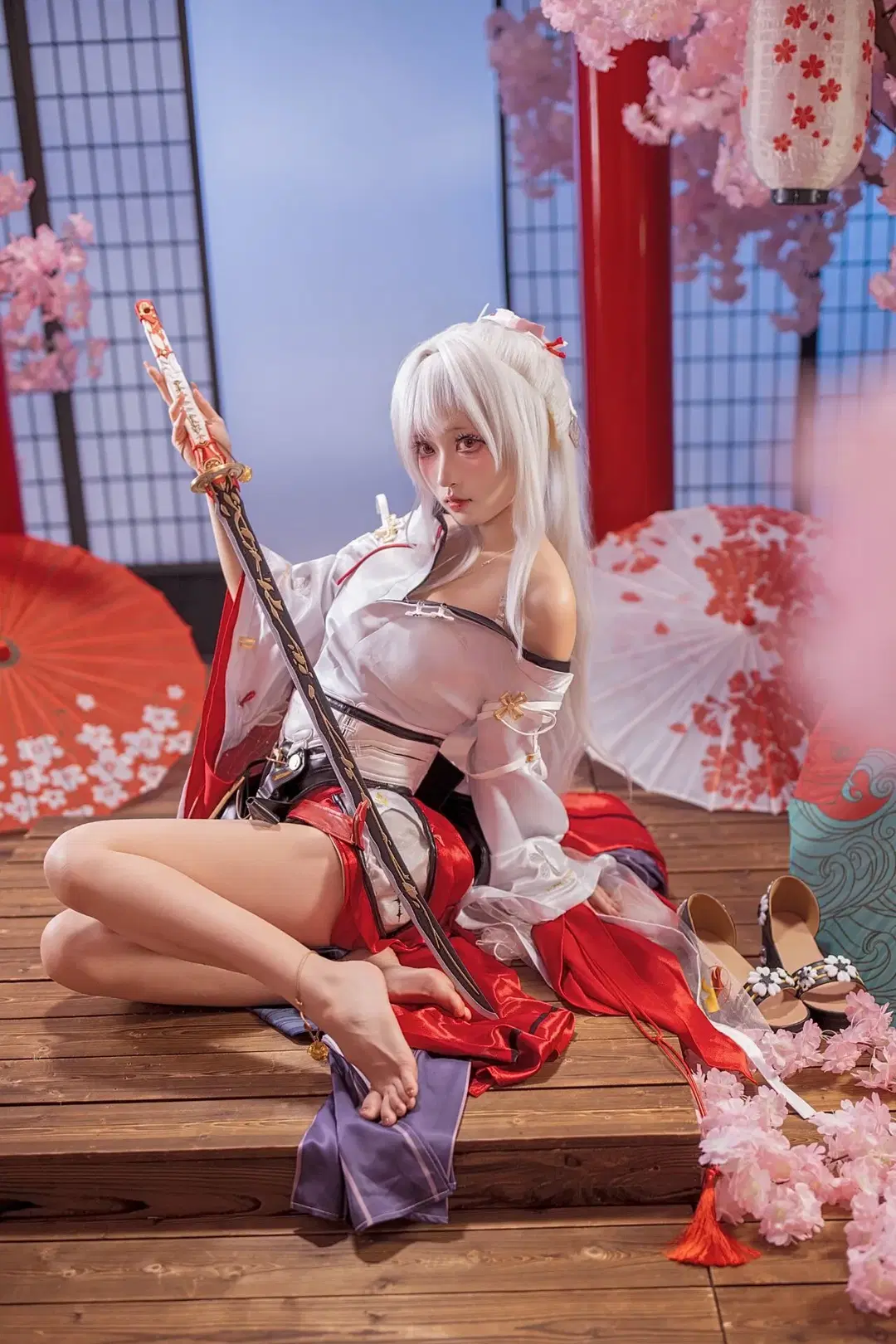 【绯雪 コスプレ】『鳴潮』の巫女・緋雪「灼桜花散」和風写真 - 小白不小新_（常驻深圳开单中） - 2枚目